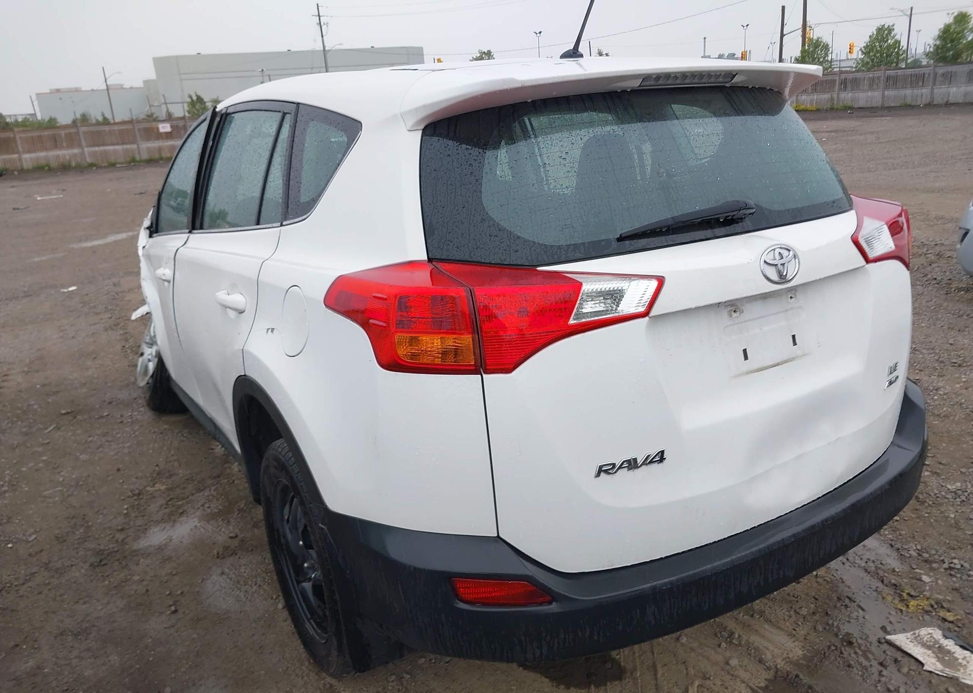2015 TOYOTA RAV4 LE