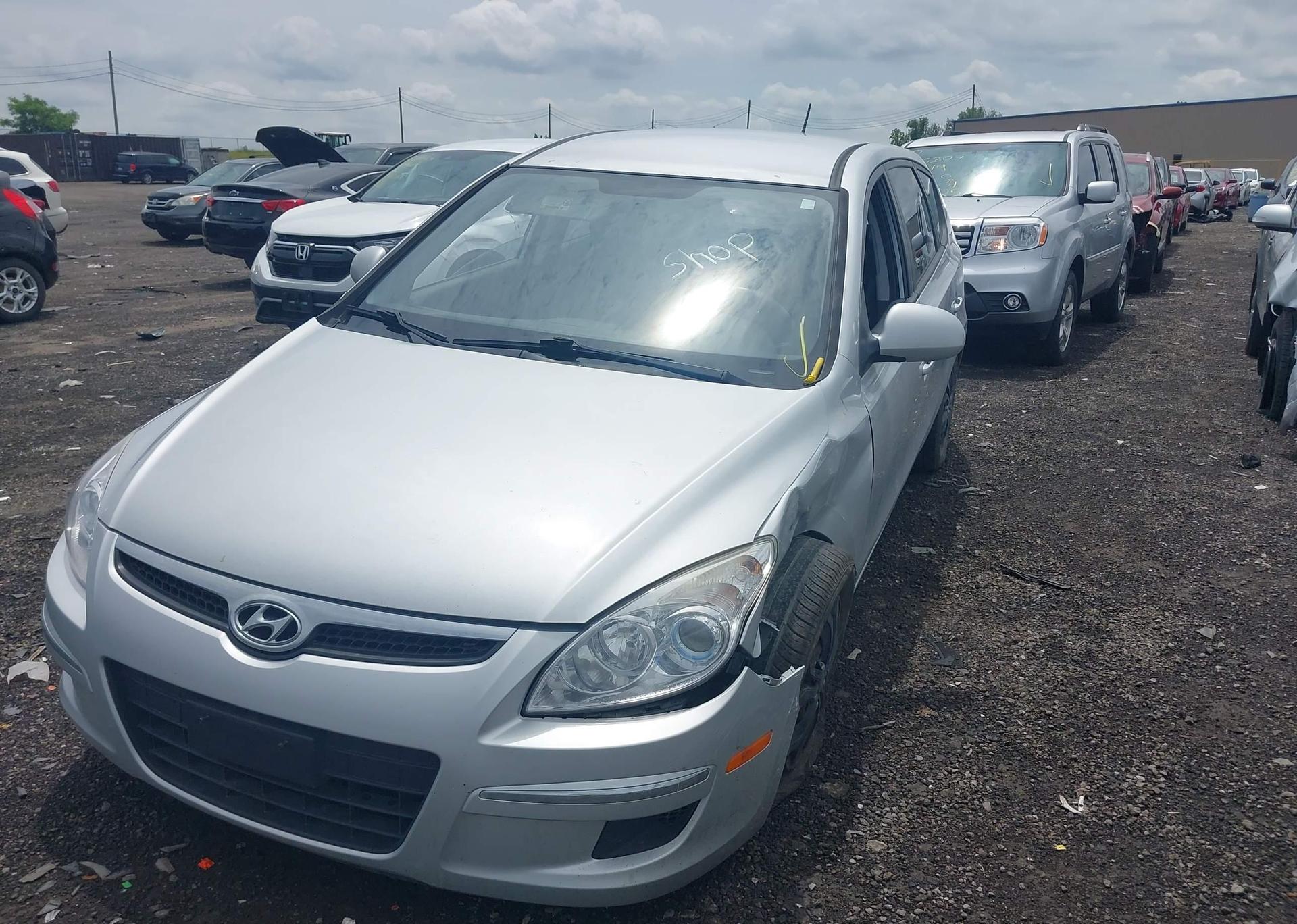 2012 HYUNDAI ELANTRA