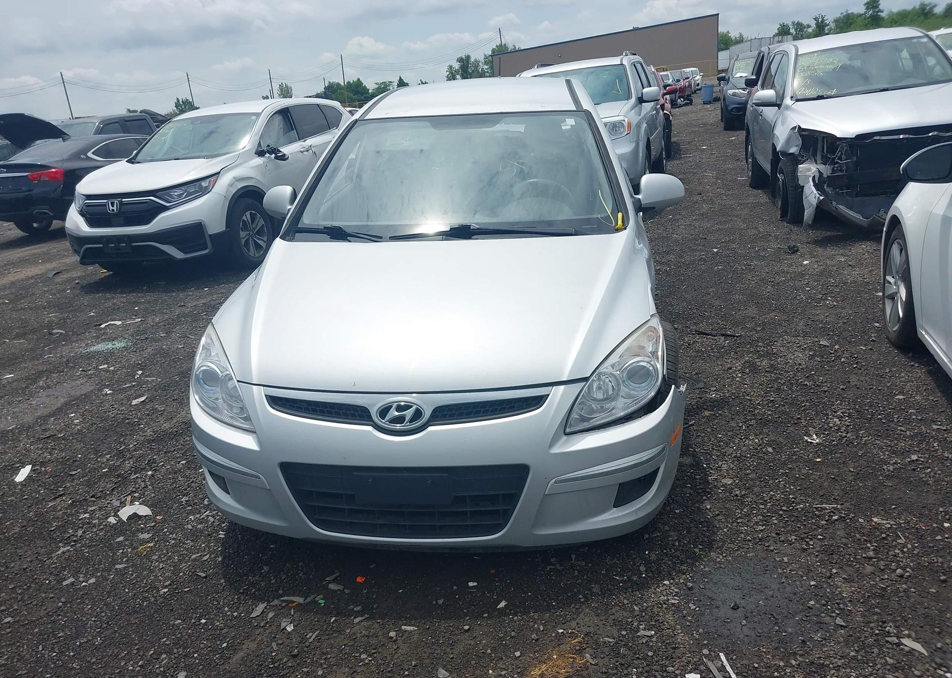 2012 HYUNDAI ELANTRA