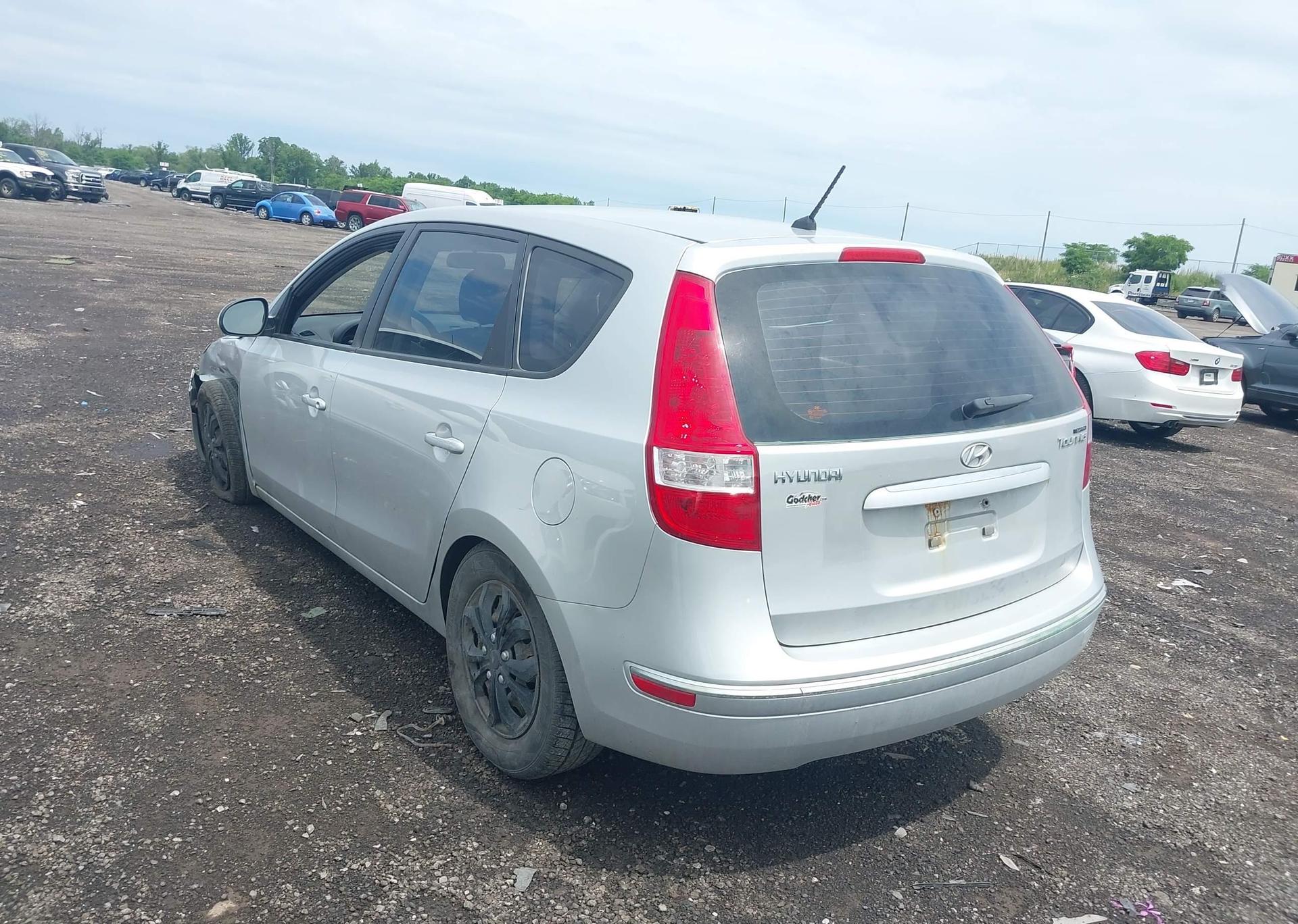 2012 HYUNDAI ELANTRA