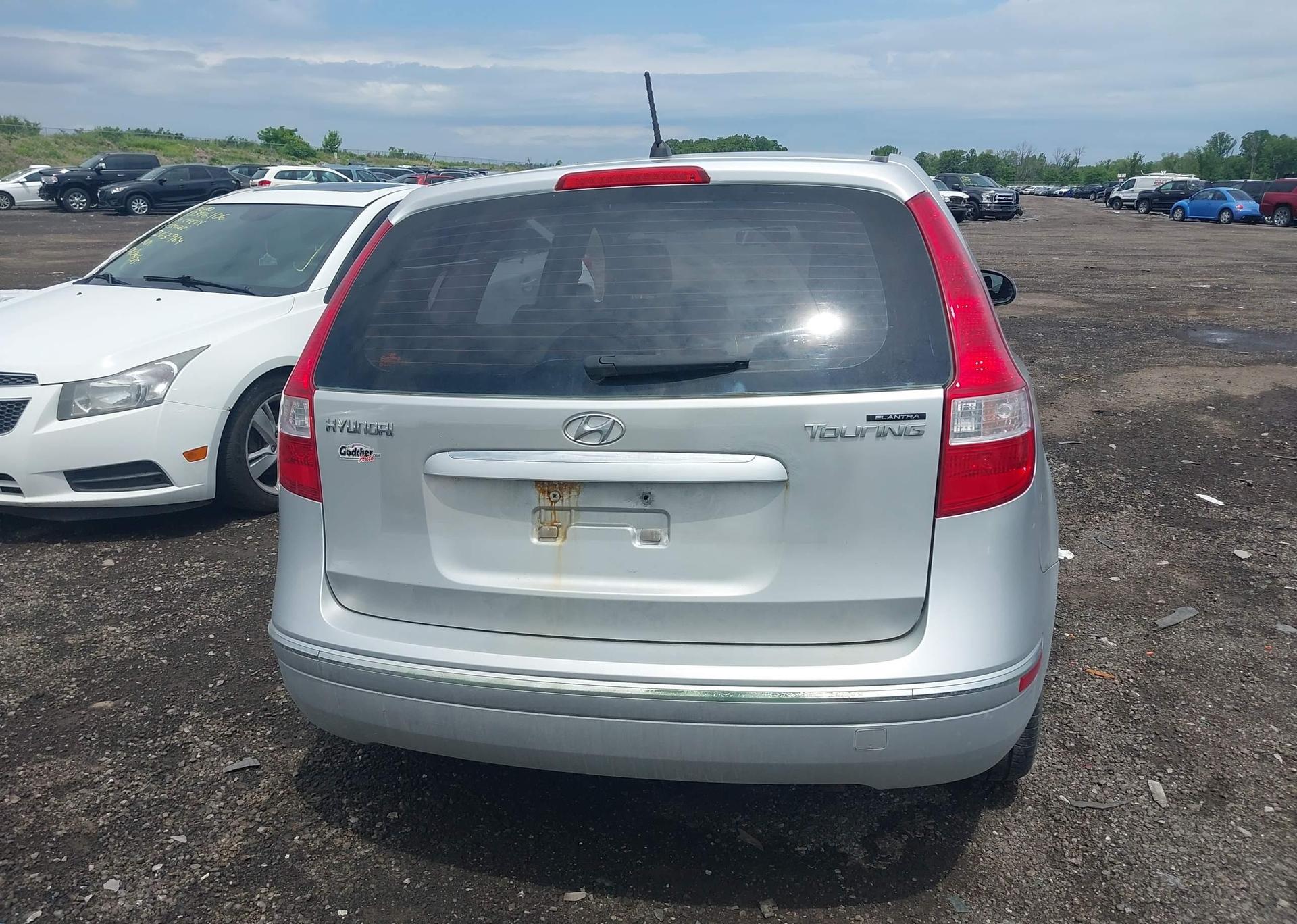 2012 HYUNDAI ELANTRA