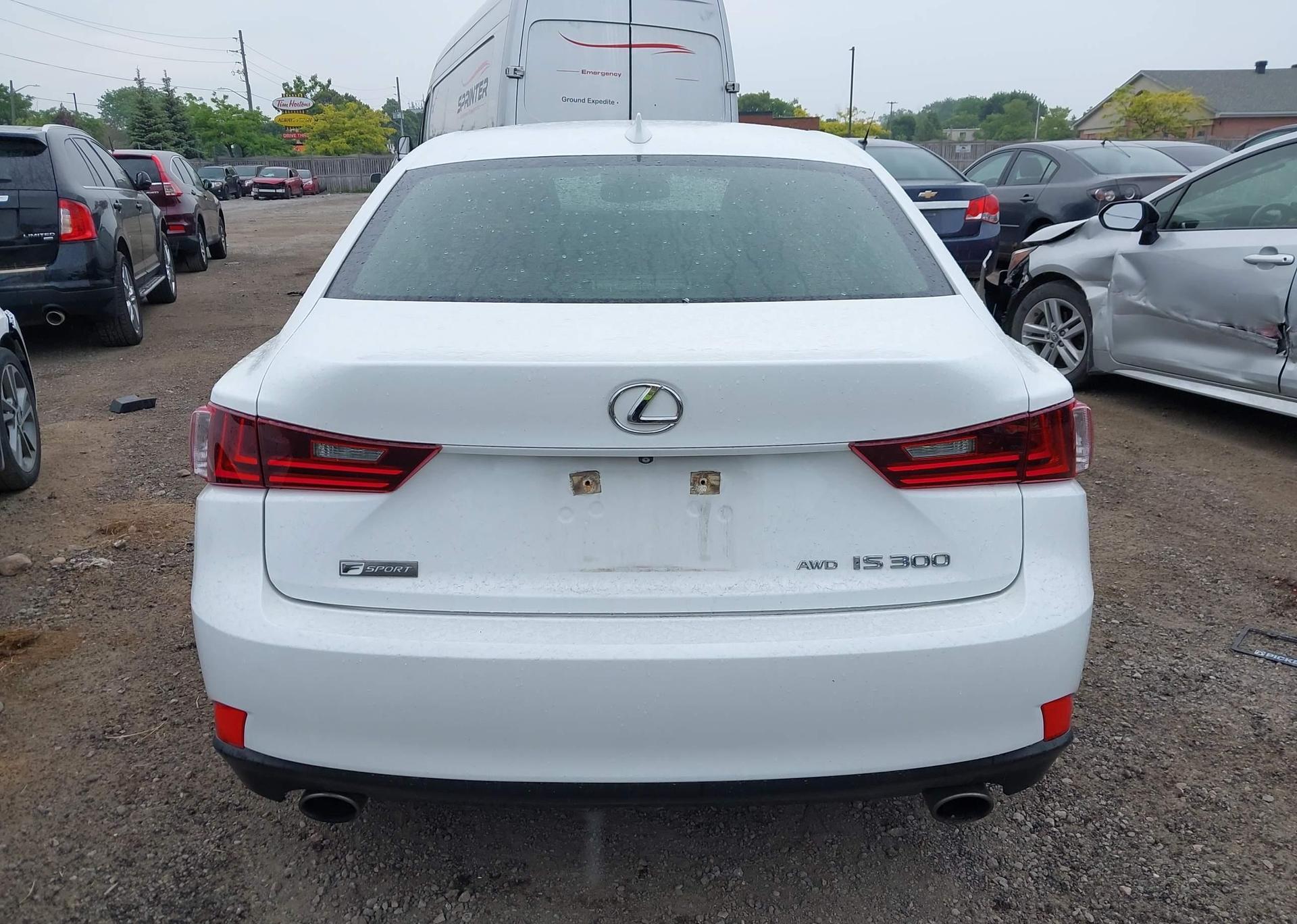 2016 LEXUS IS 300