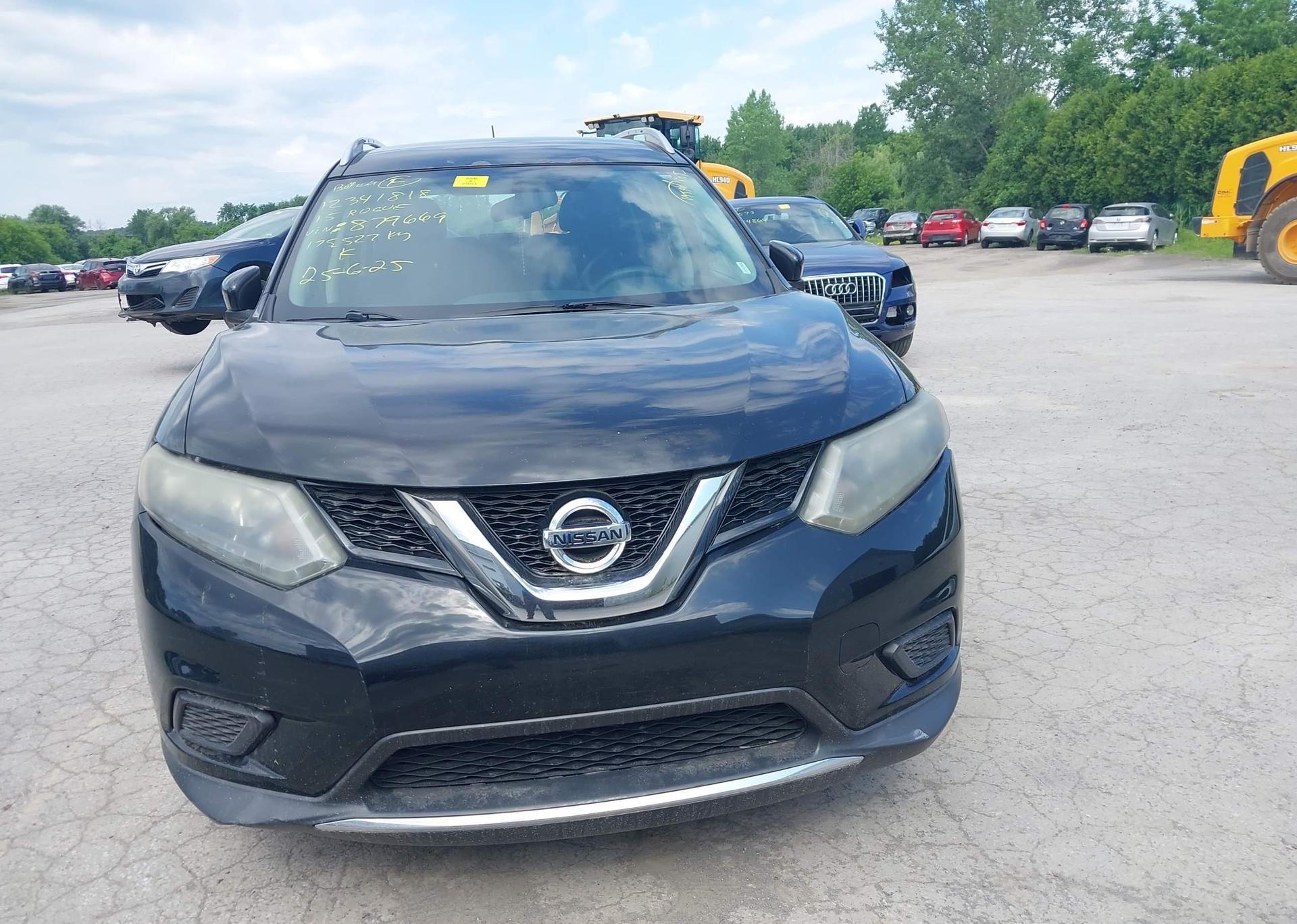 2015 NISSAN ROGUE