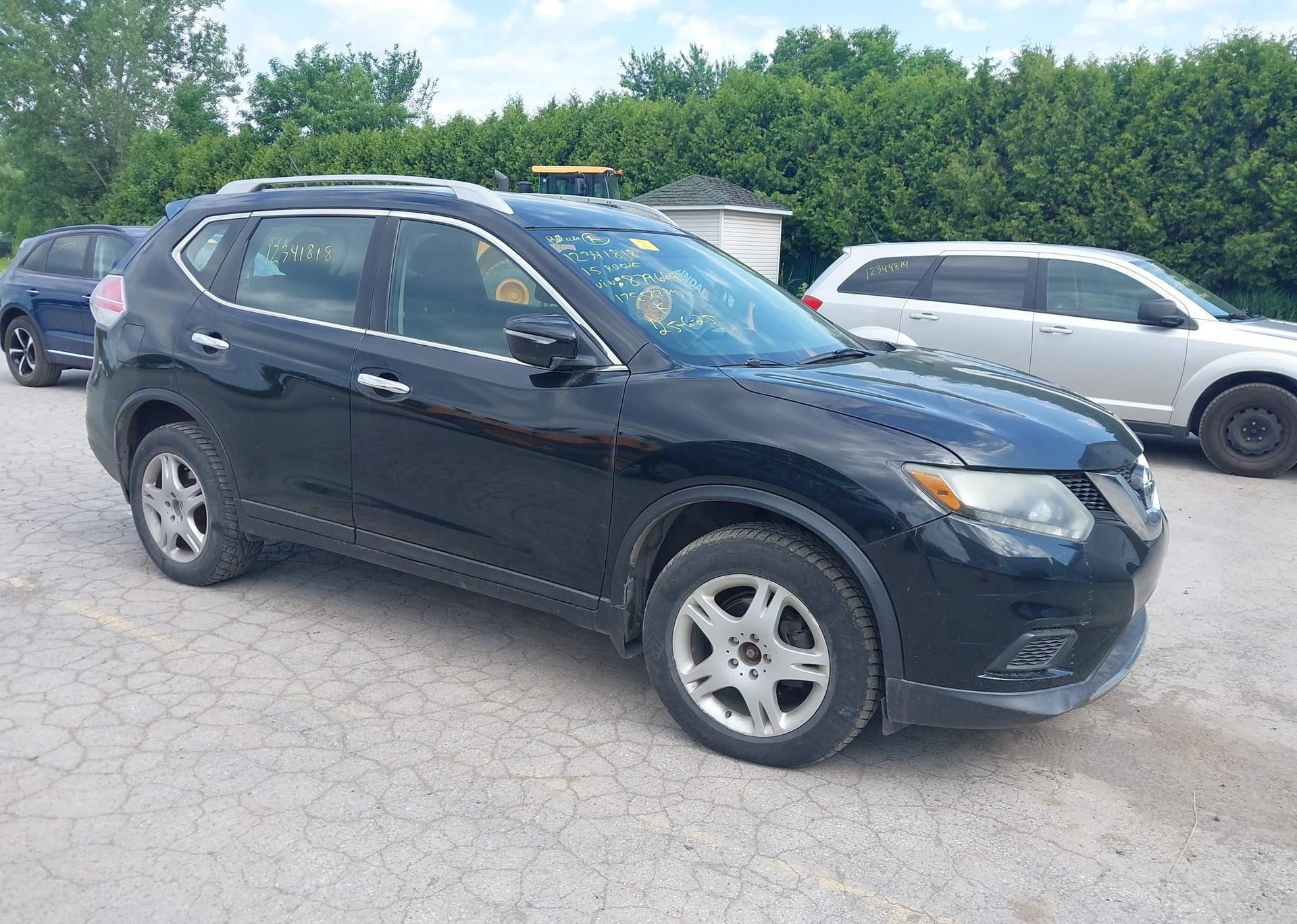 2015 NISSAN ROGUE