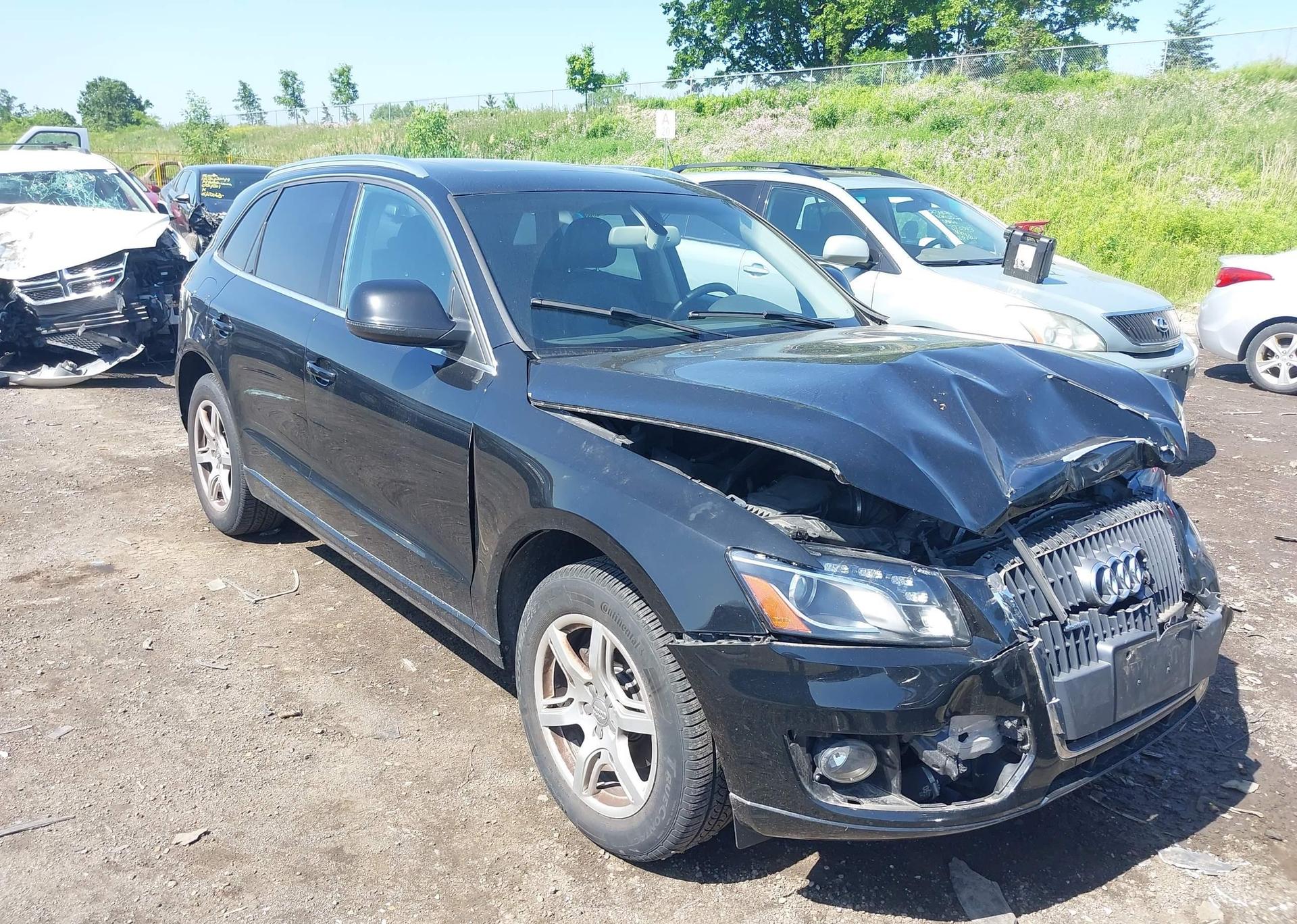 2011 AUDI Q5 2.0T PREMIUM PLUS