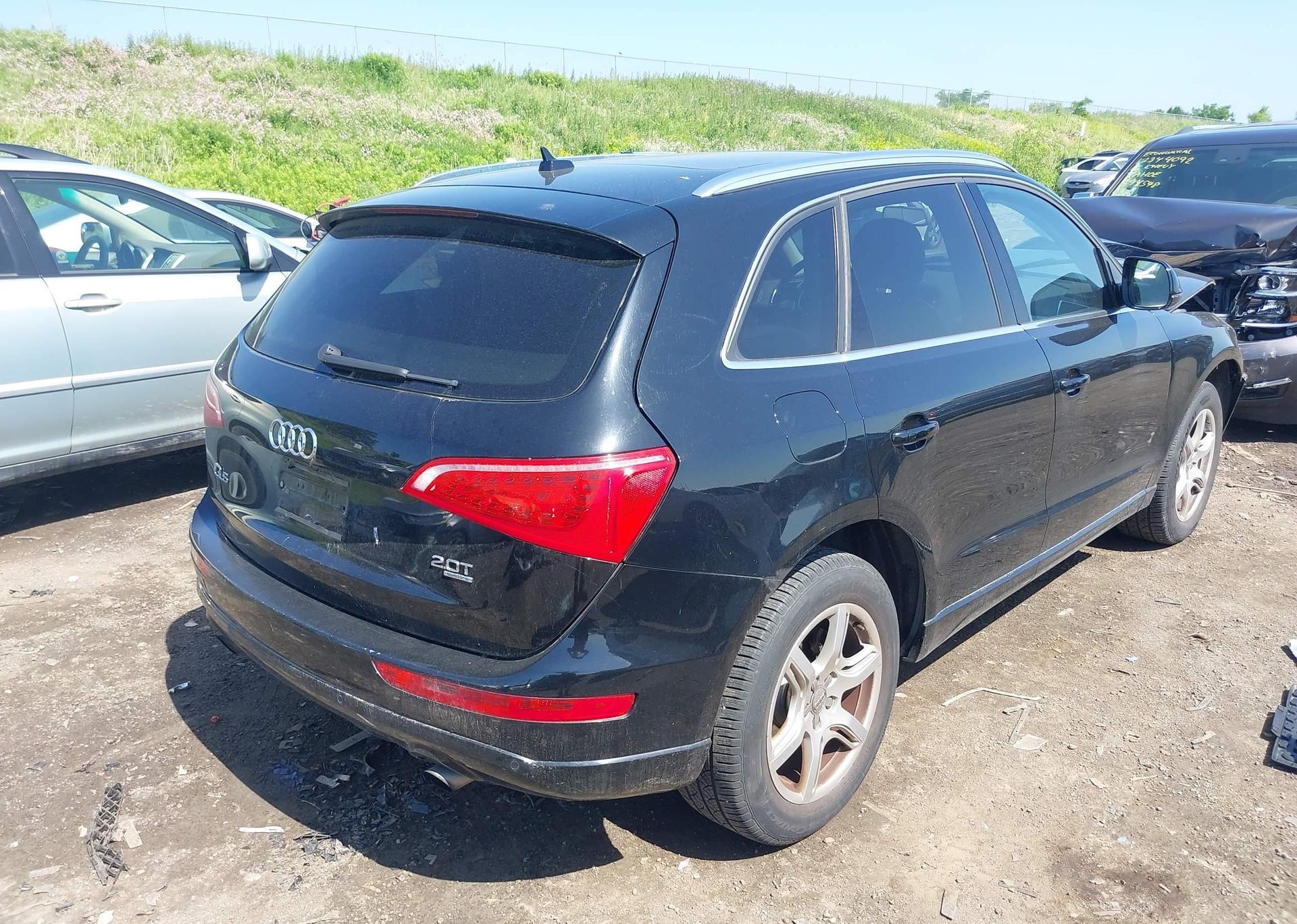 2011 AUDI Q5 2.0T PREMIUM PLUS