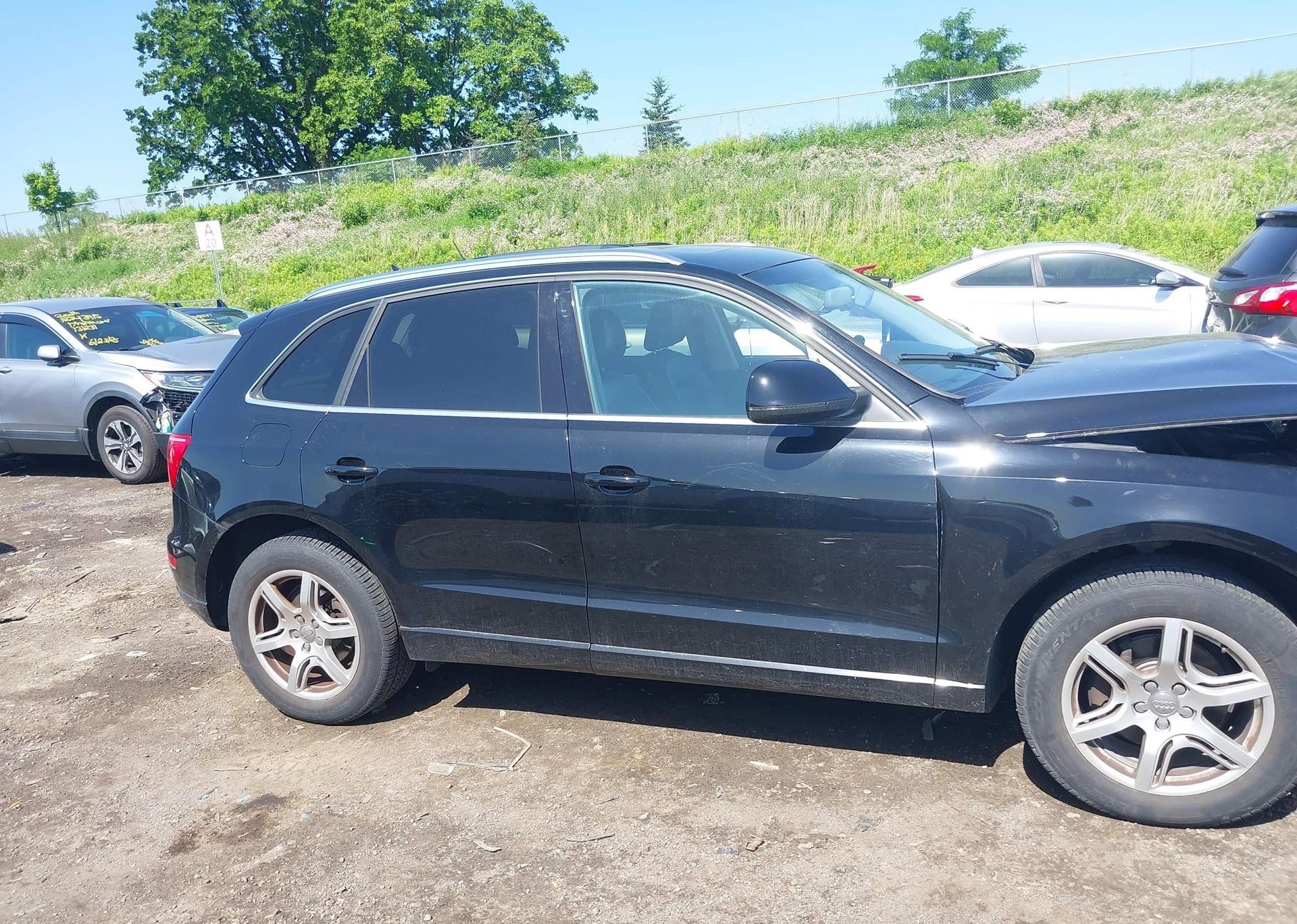 2011 AUDI Q5 2.0T PREMIUM PLUS