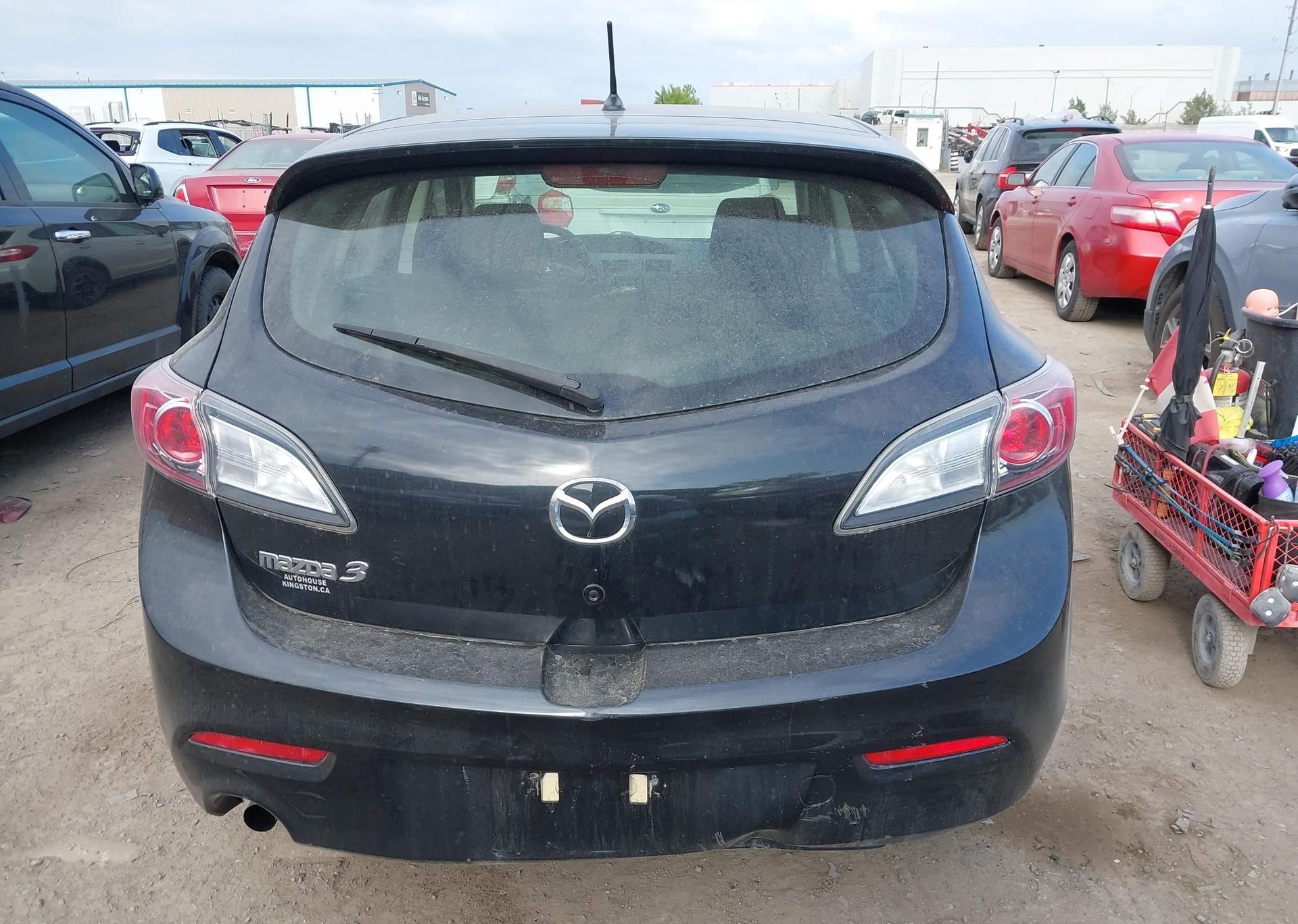 2013 MAZDA MAZDA3