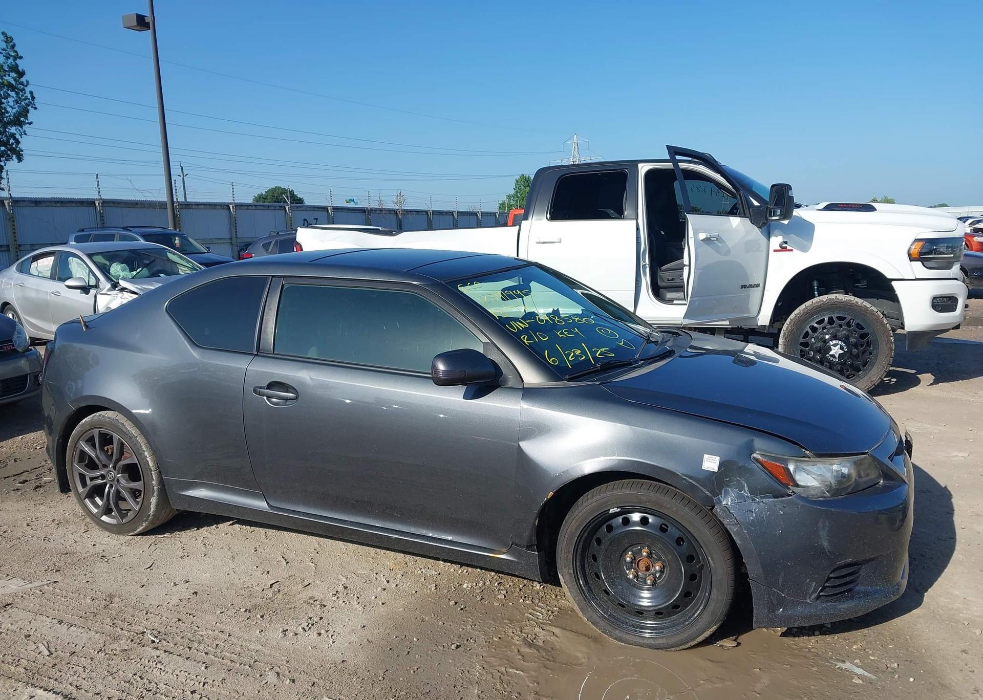 2013 SCION TC