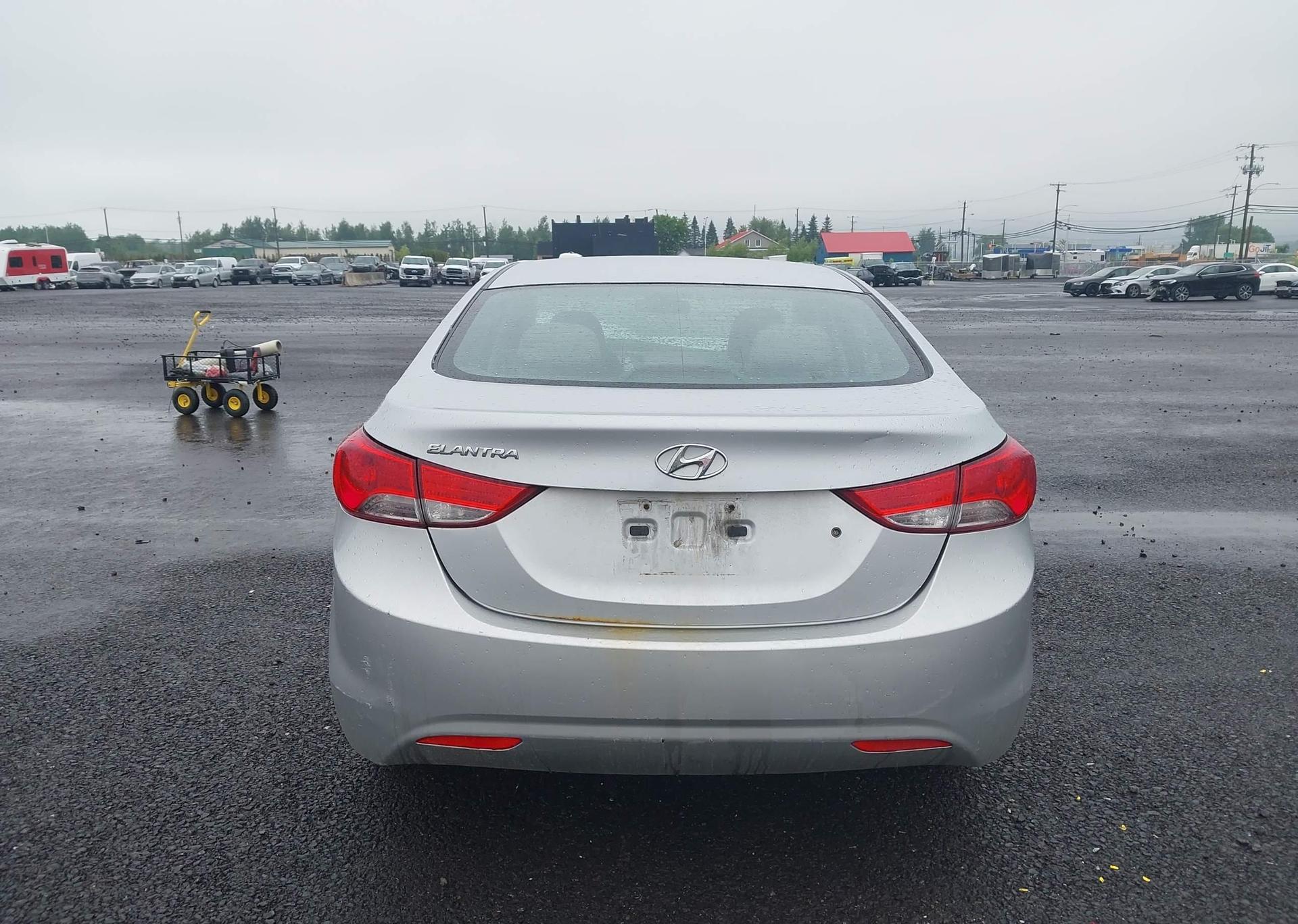 2013 HYUNDAI ELANTRA GLS