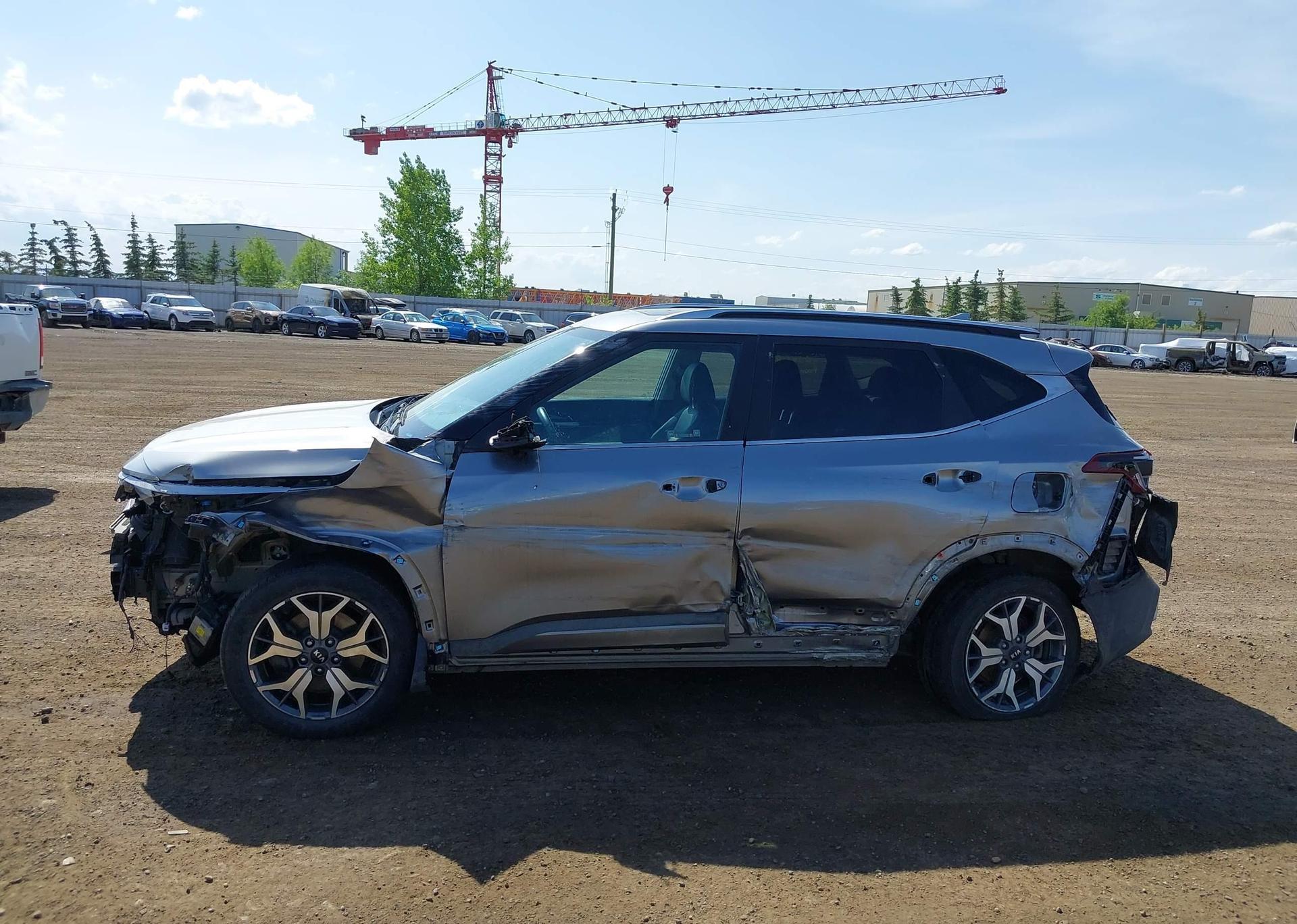 2021 KIA SELTOS EX