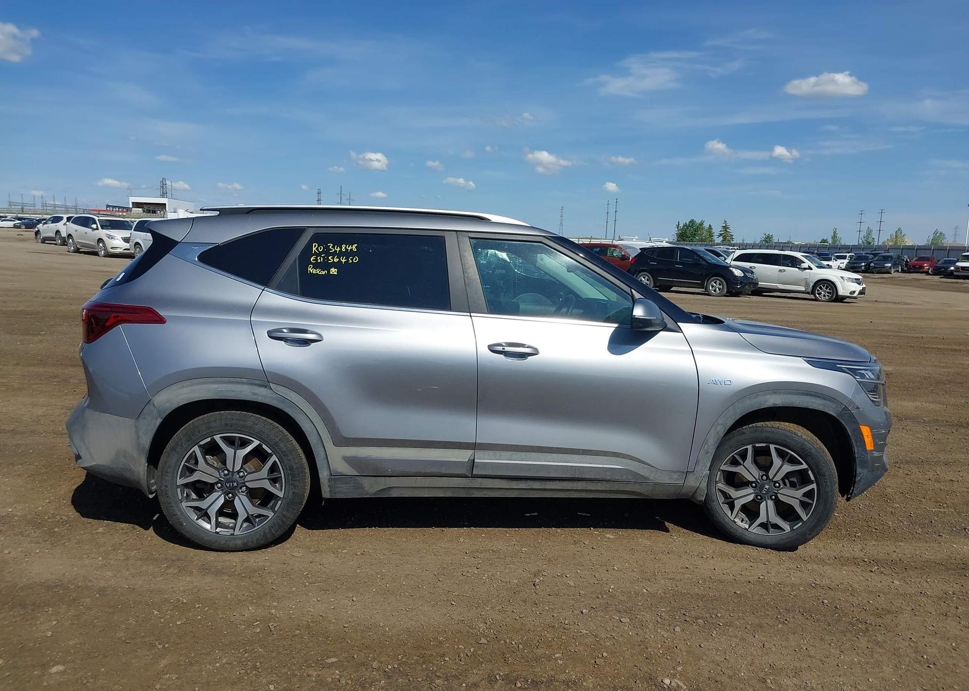 2021 KIA SELTOS EX
