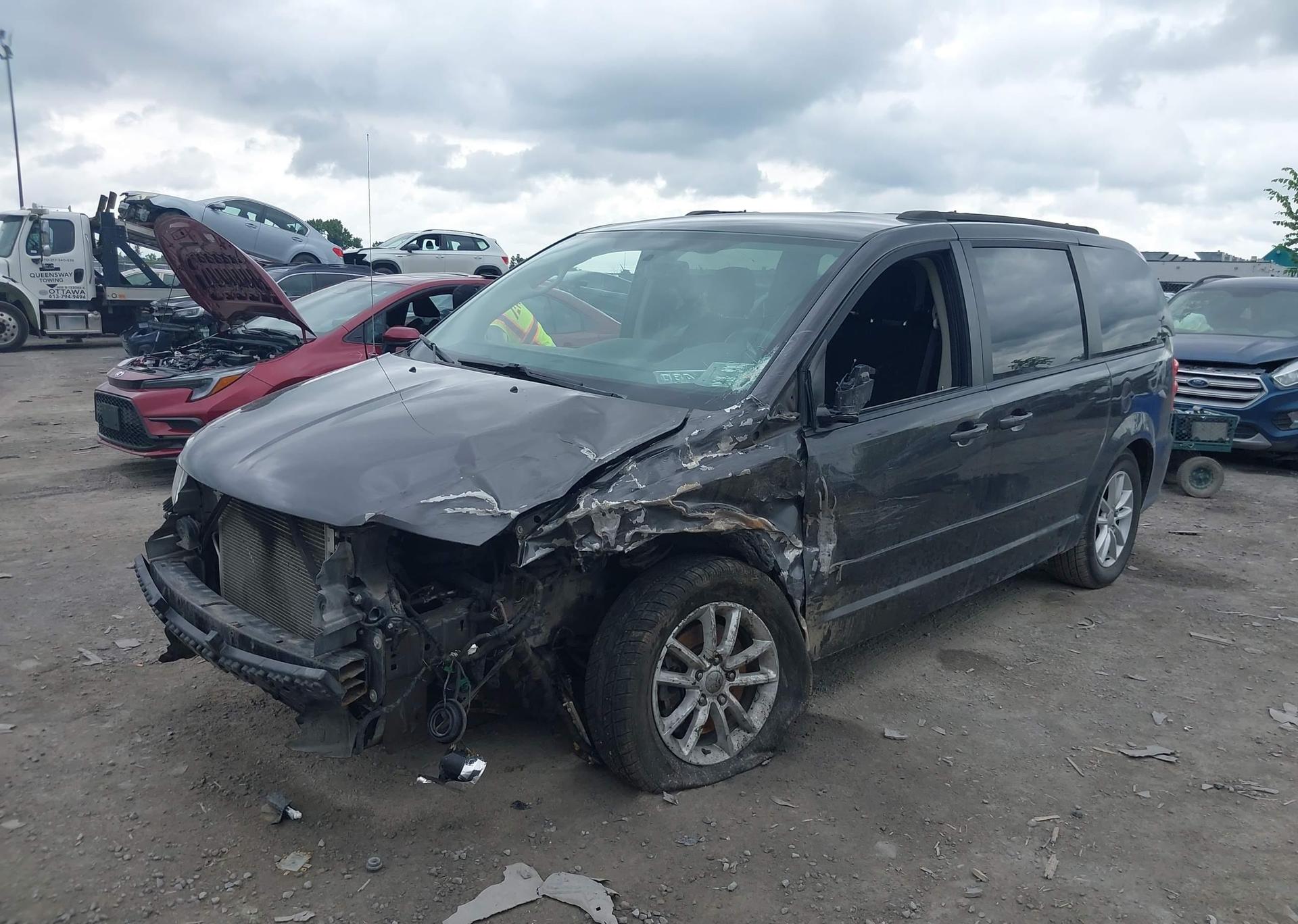 2015 DODGE GRAND CARAVAN SE