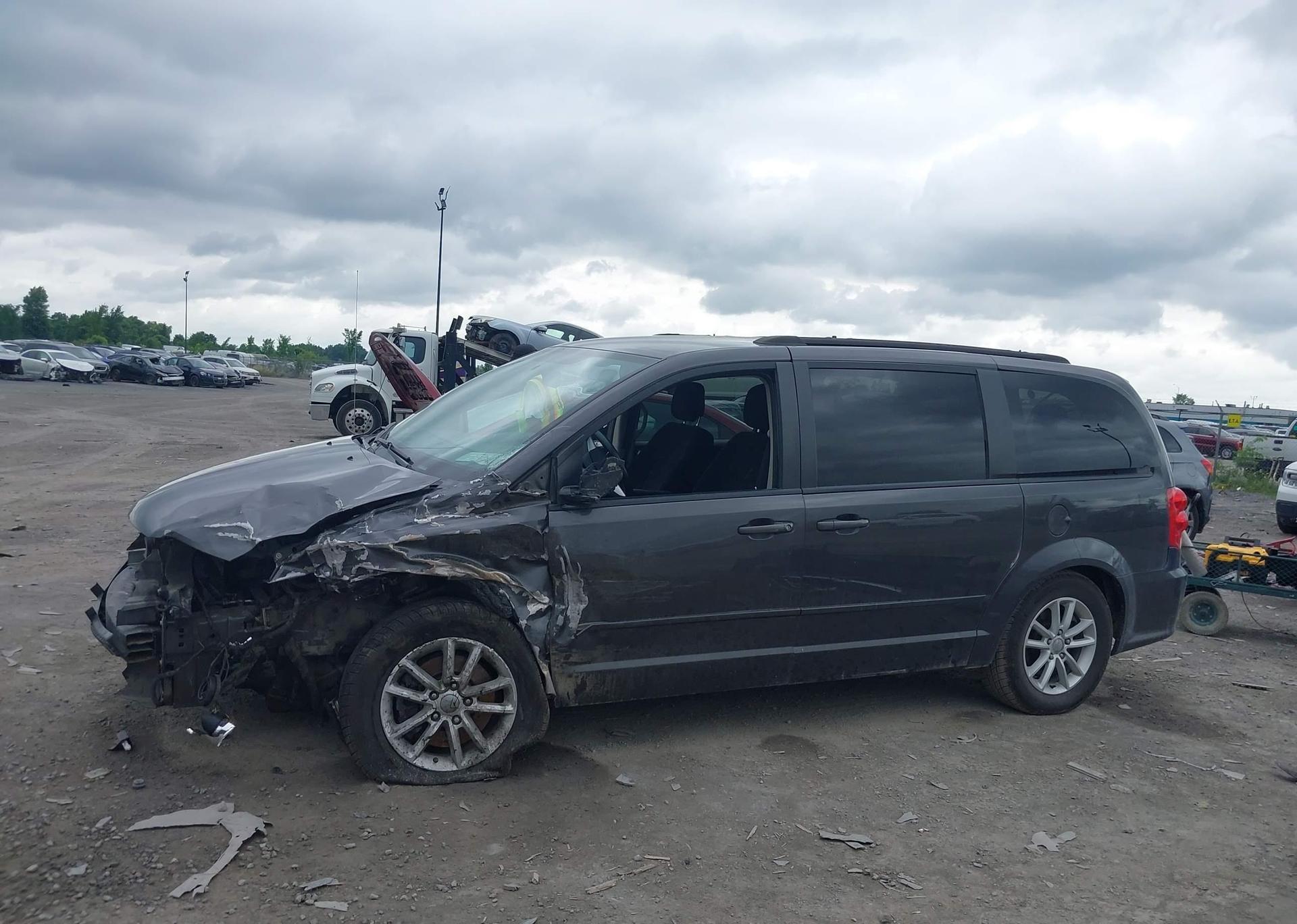 2015 DODGE GRAND CARAVAN SE