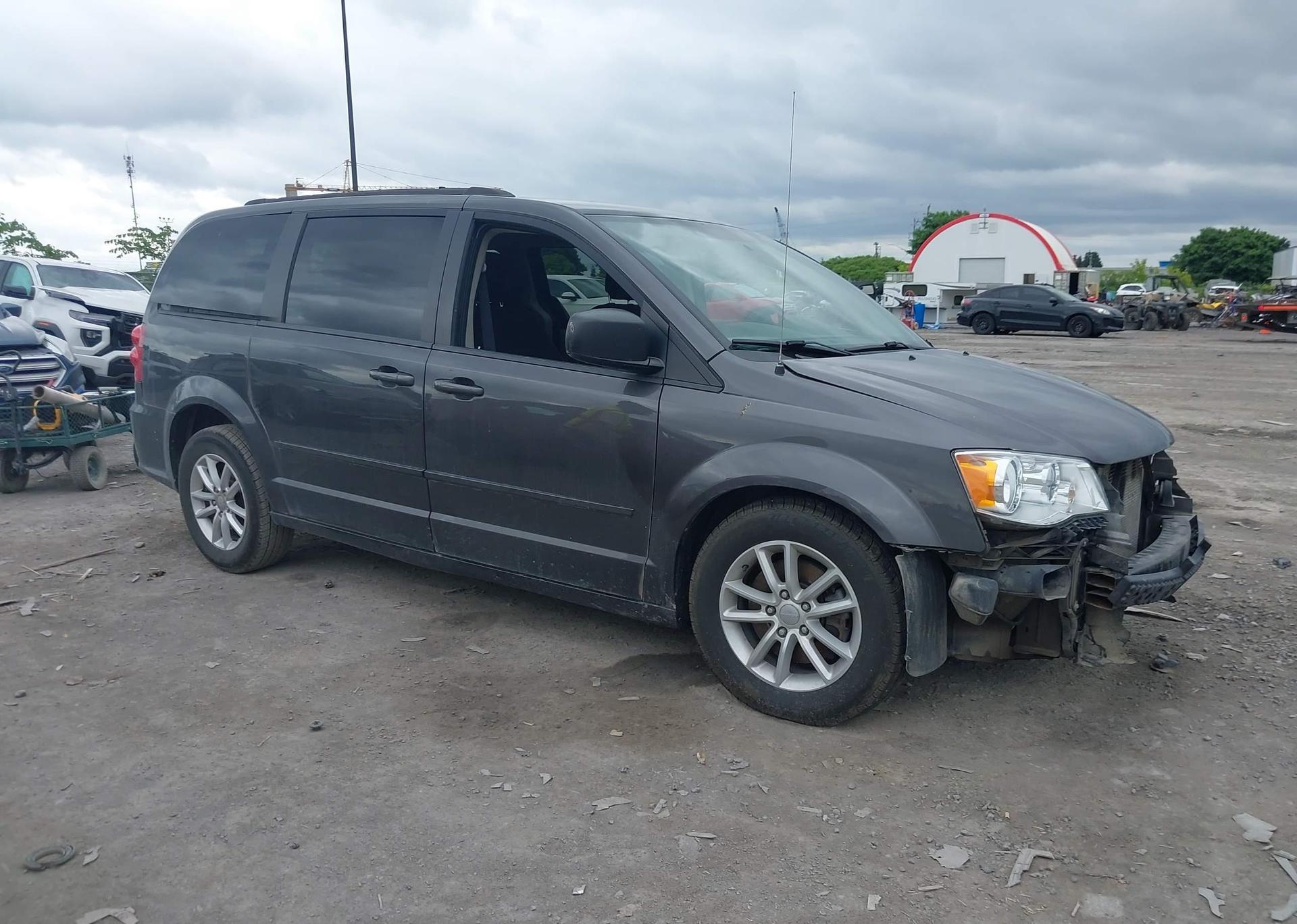 2015 DODGE GRAND CARAVAN SE