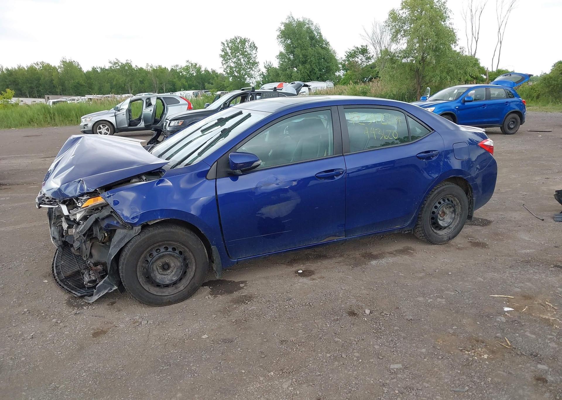 2015 TOYOTA COROLLA