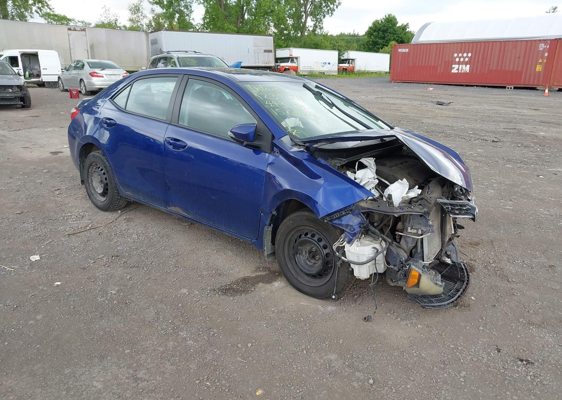 2015 TOYOTA COROLLA