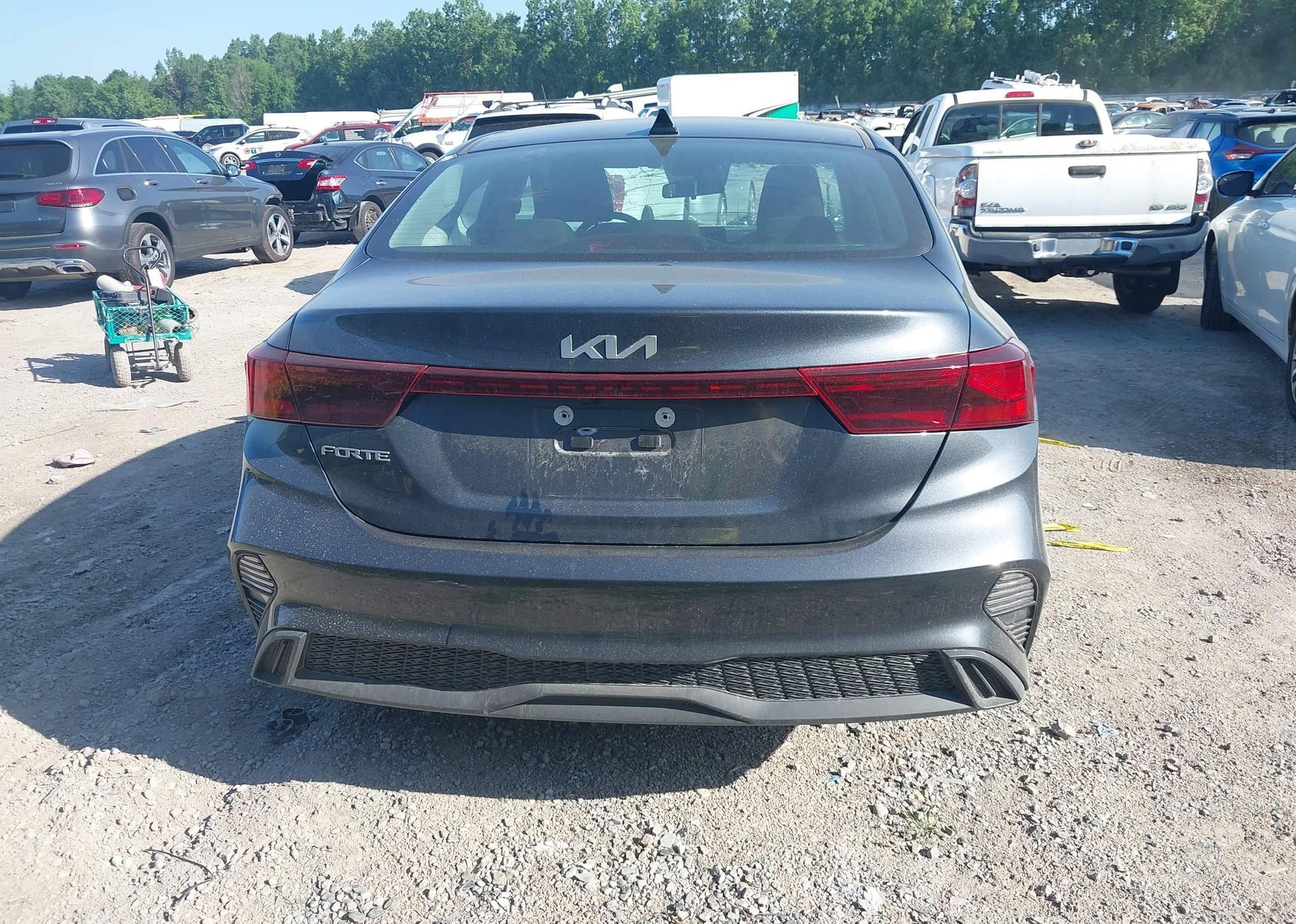 2024 KIA FORTE LX