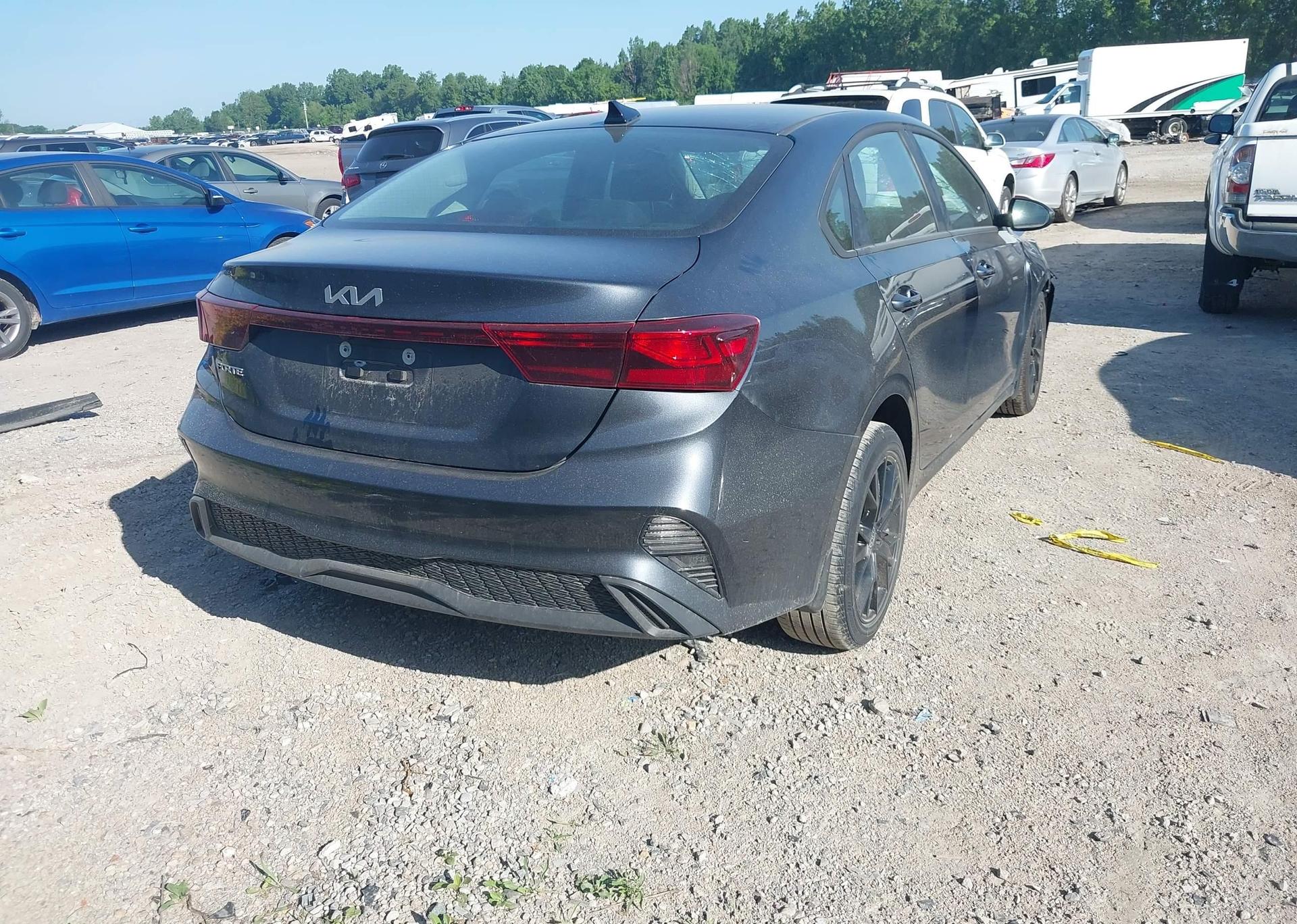 2024 KIA FORTE LX