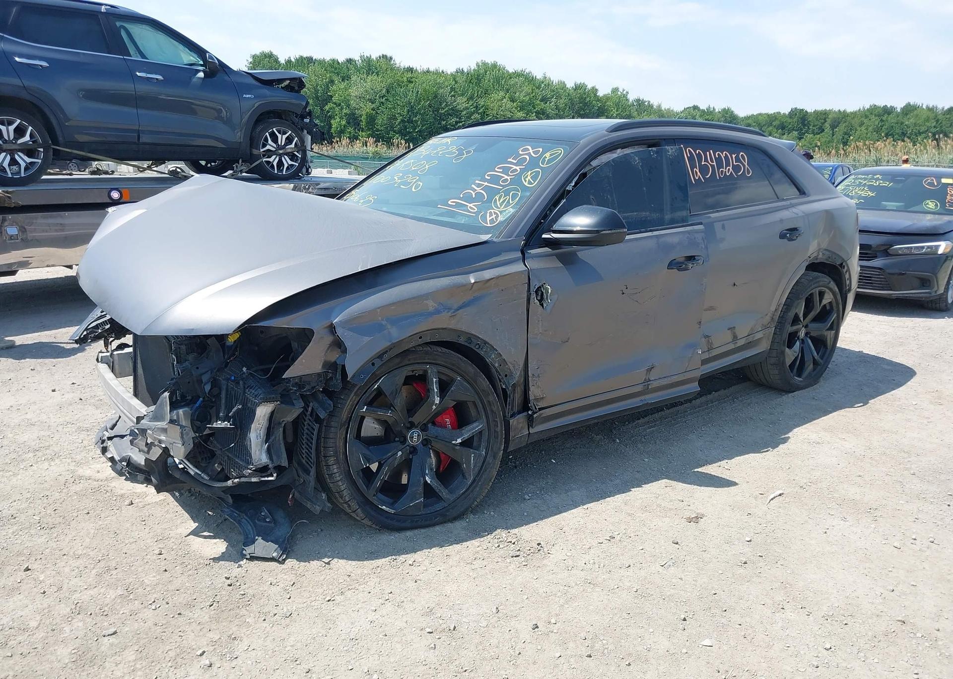 2022 AUDI RS Q8 4.0T