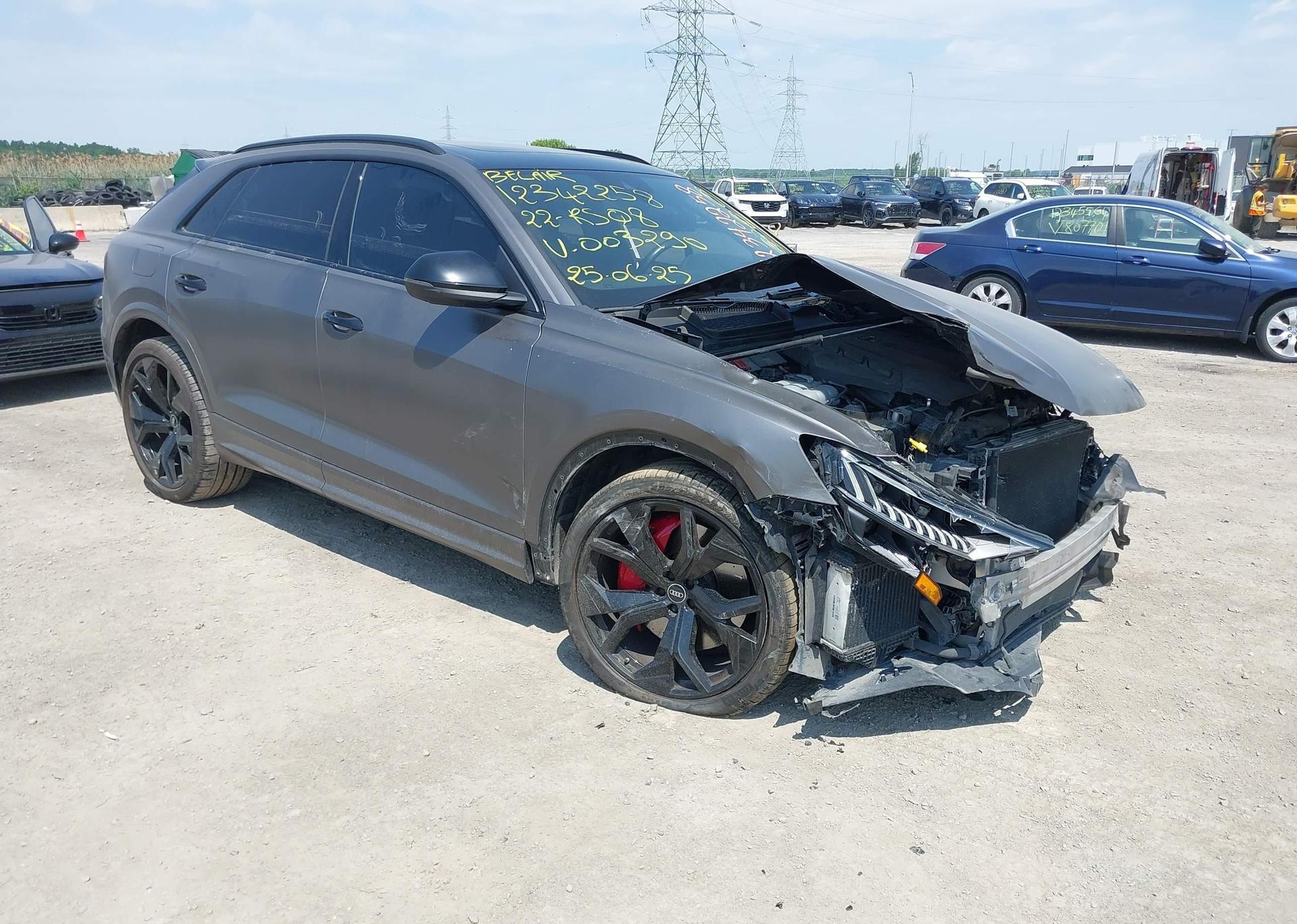 2022 AUDI RS Q8 4.0T