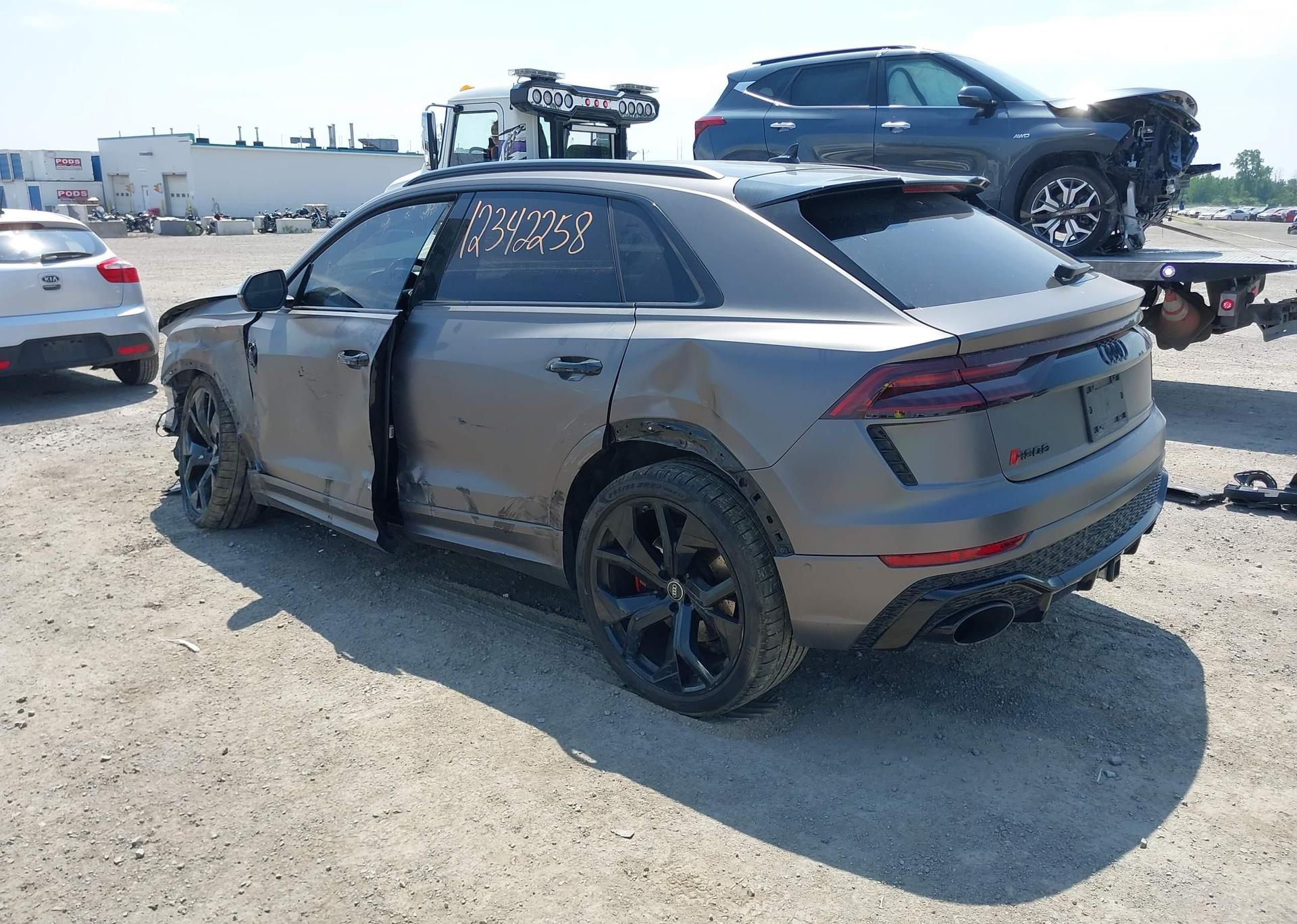 2022 AUDI RS Q8 4.0T
