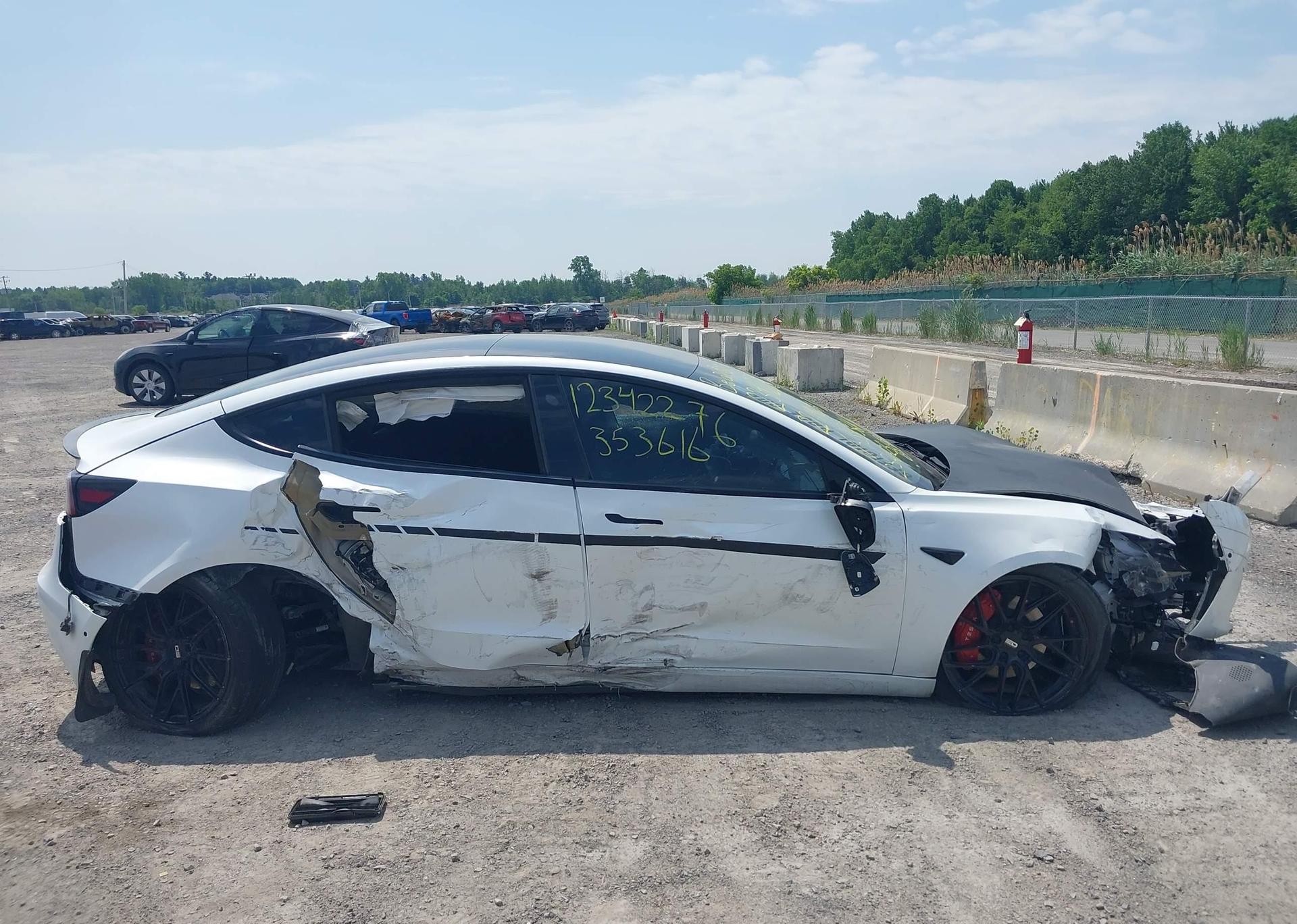 2022 TESLA MODEL 3 RWD
