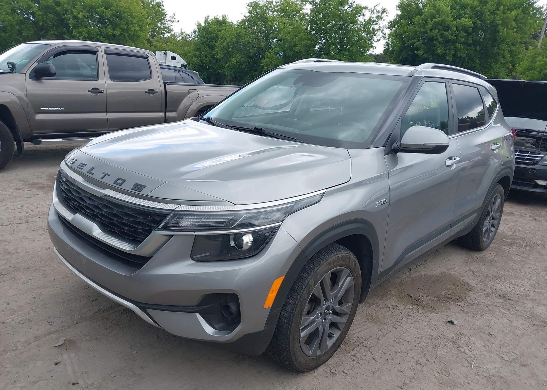 2021 KIA SELTOS S