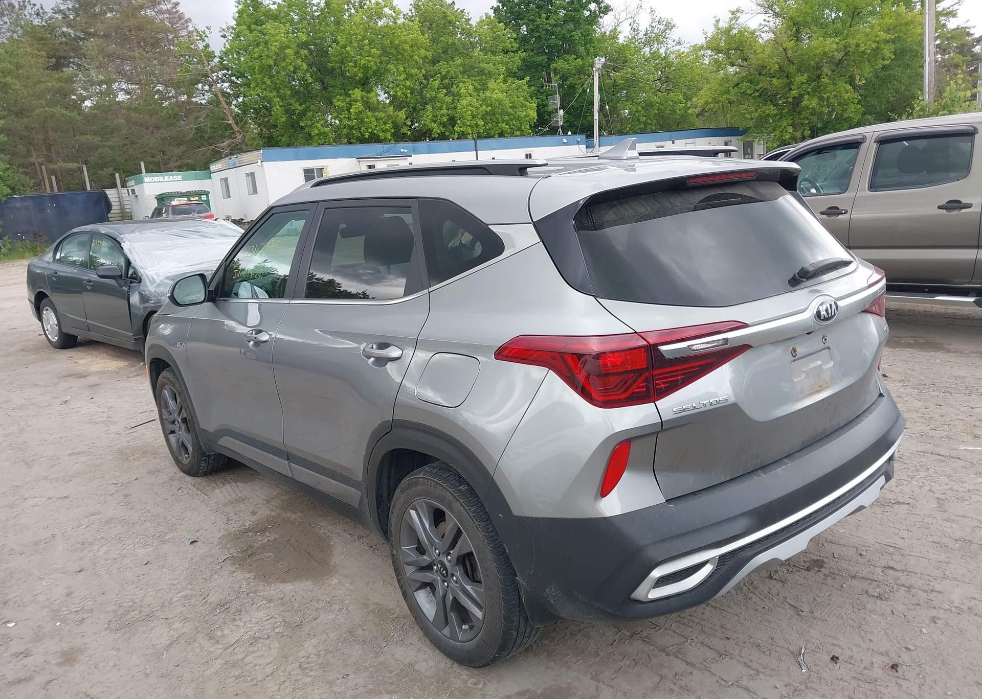 2021 KIA SELTOS S