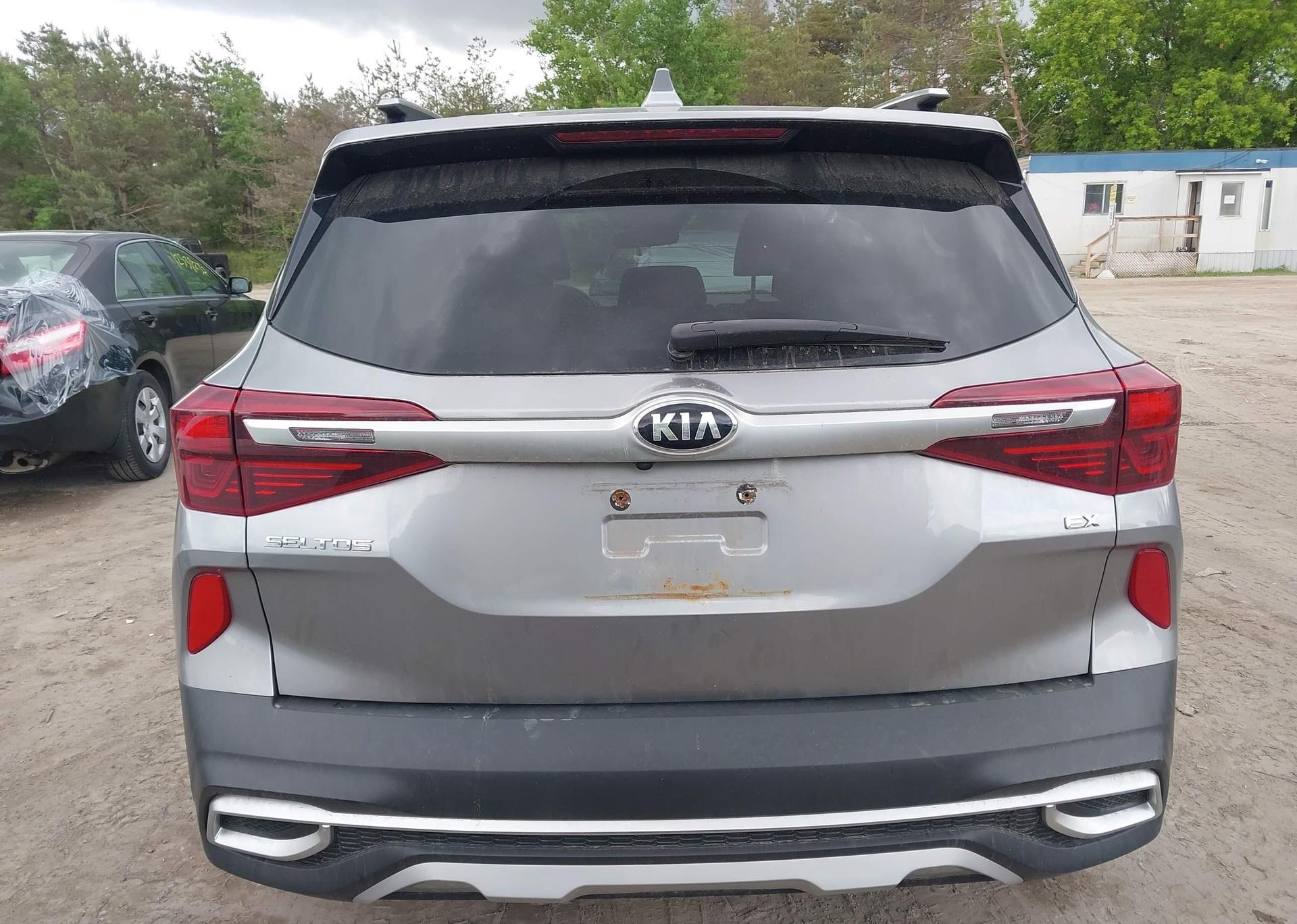 2021 KIA SELTOS S