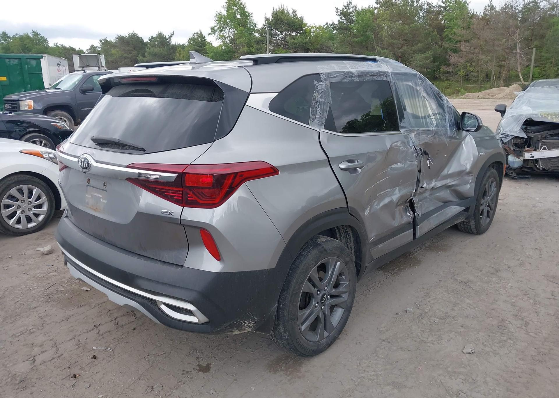 2021 KIA SELTOS S