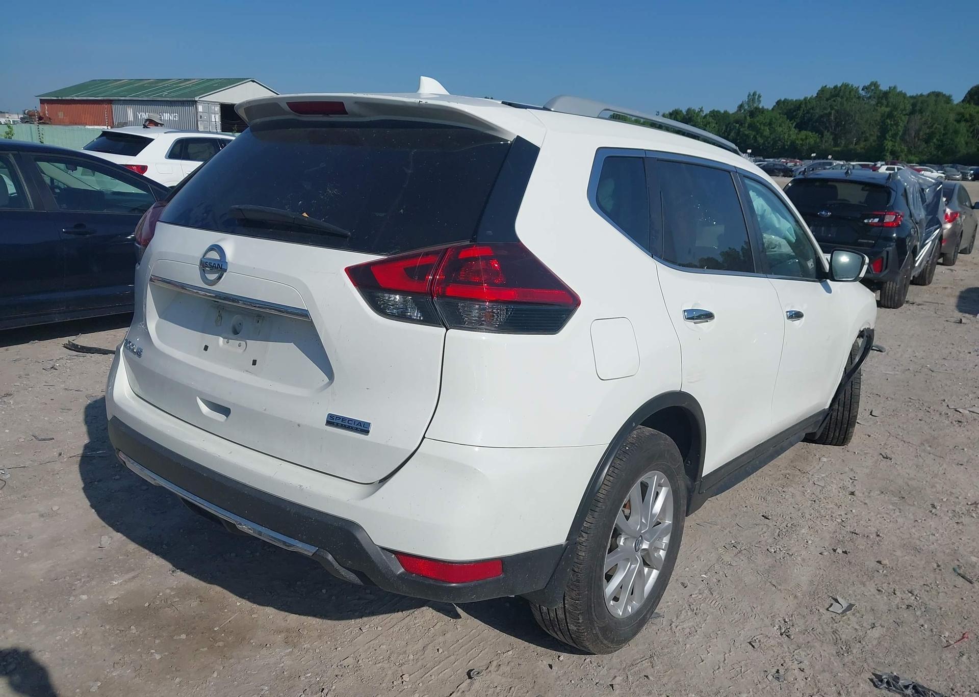 2019 NISSAN ROGUE S
