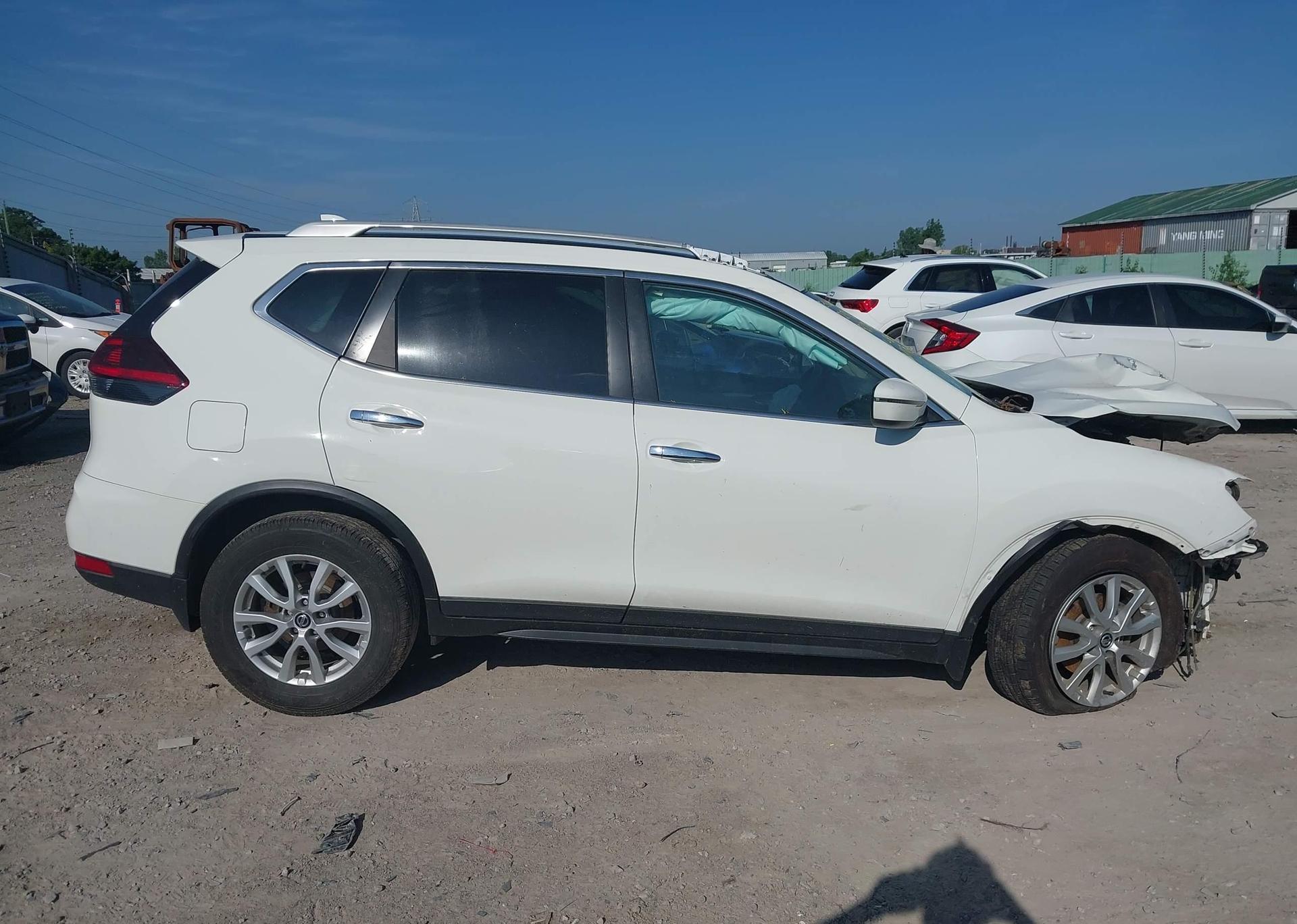 2019 NISSAN ROGUE S