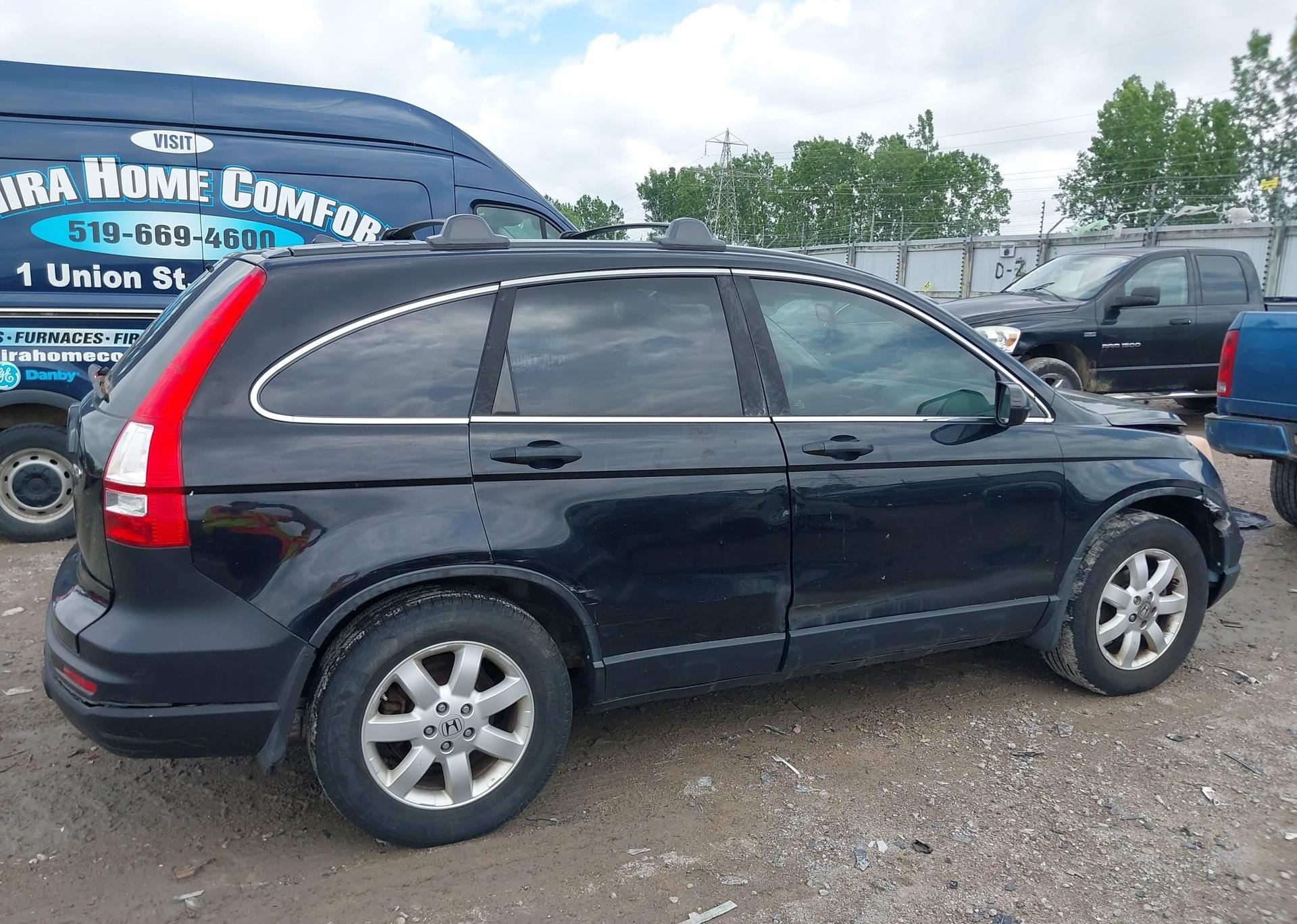 2011 HONDA CR-V LX