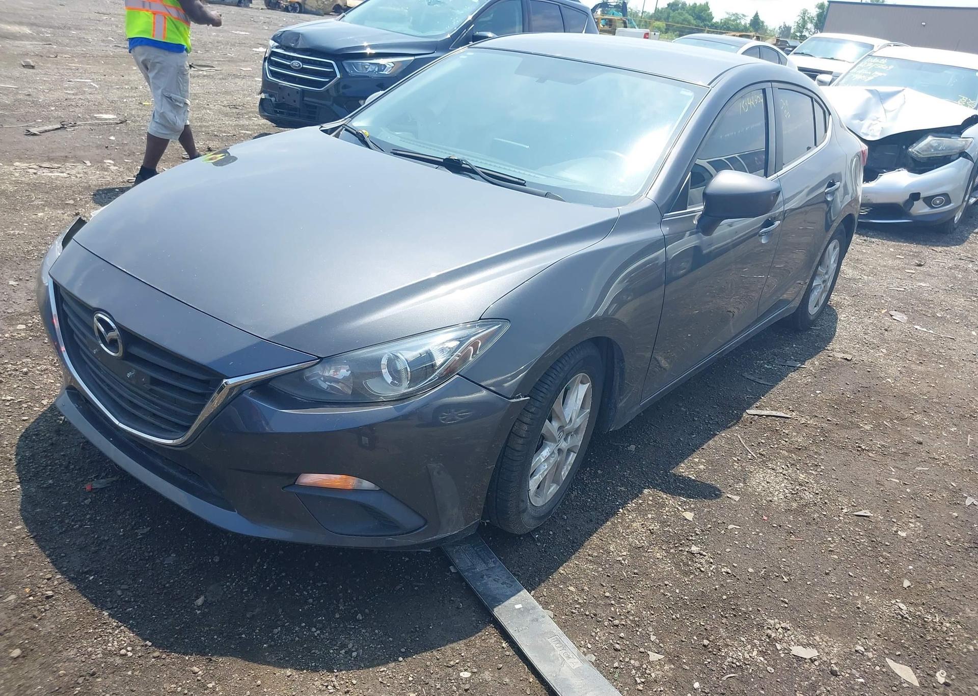 2015 MAZDA MAZDA3 GS