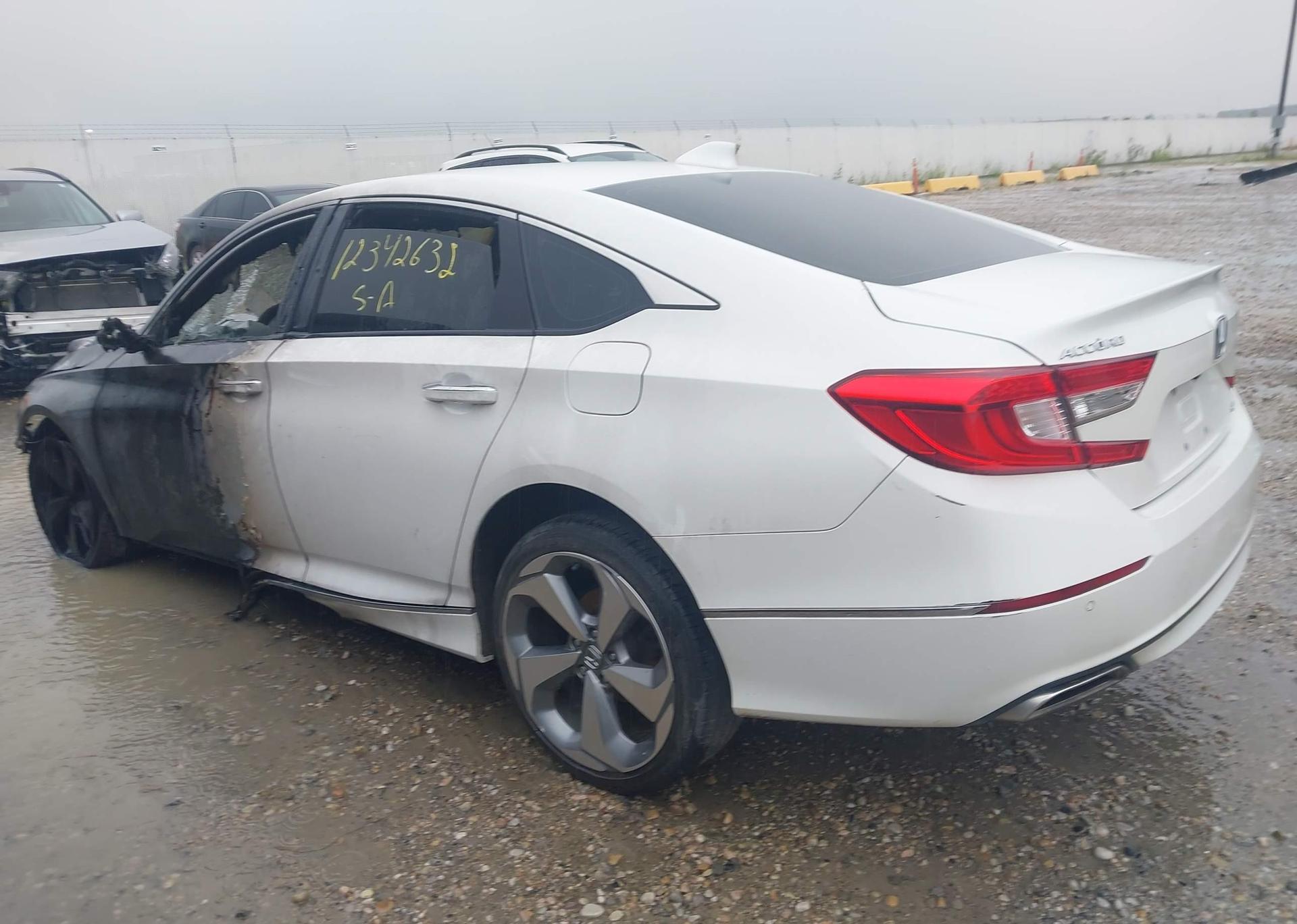 2018 HONDA ACCORD TOURING