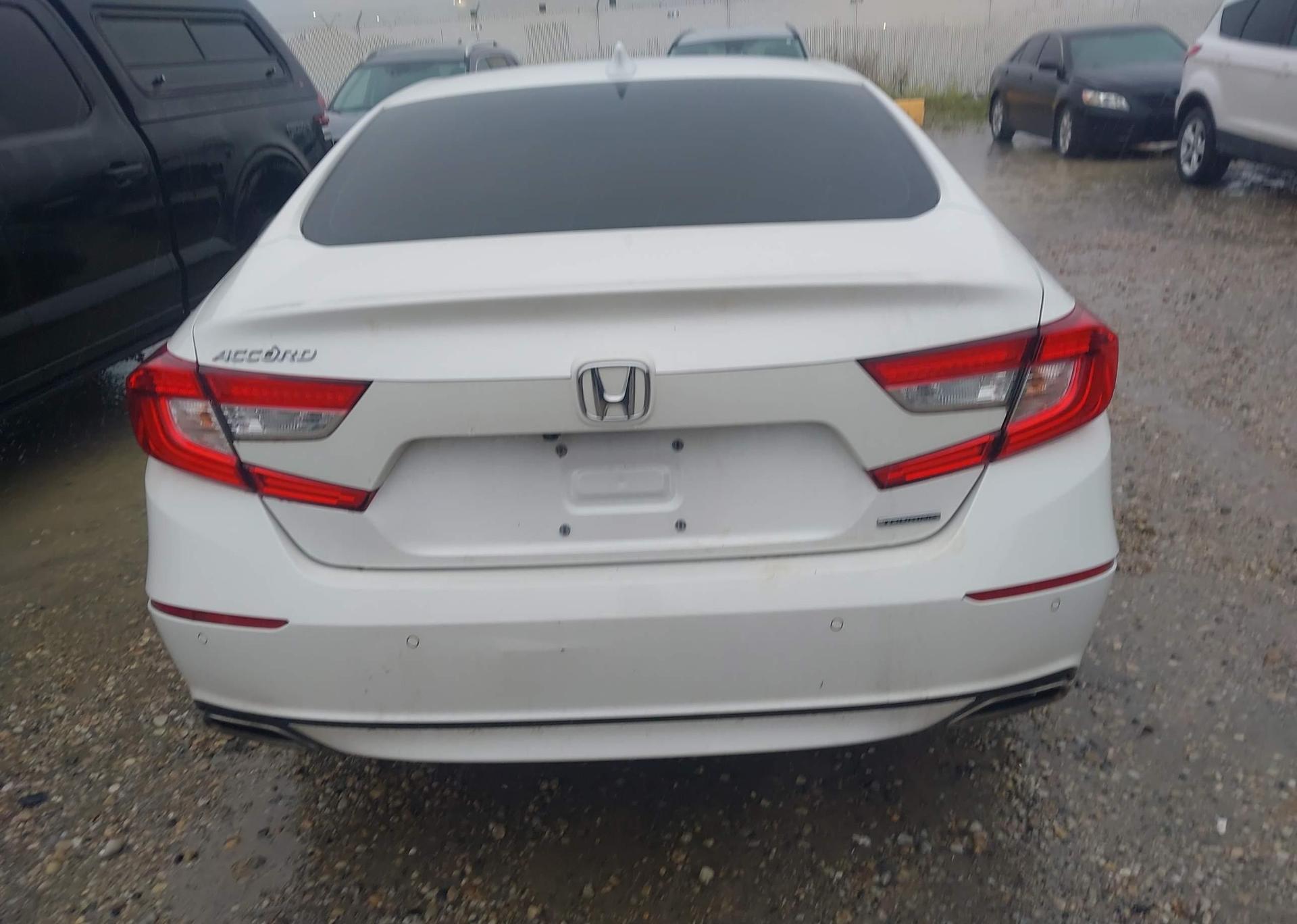 2018 HONDA ACCORD TOURING