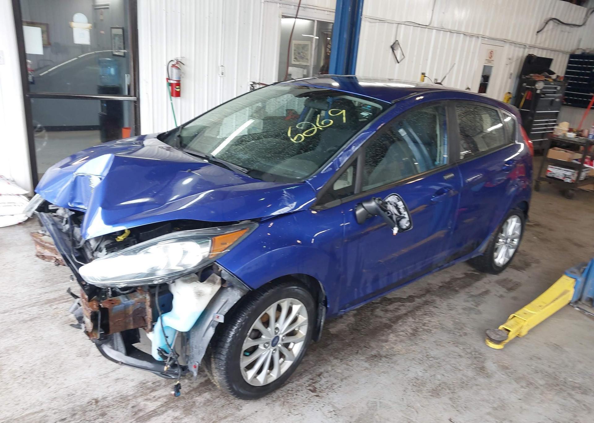2014 FORD FIESTA SE