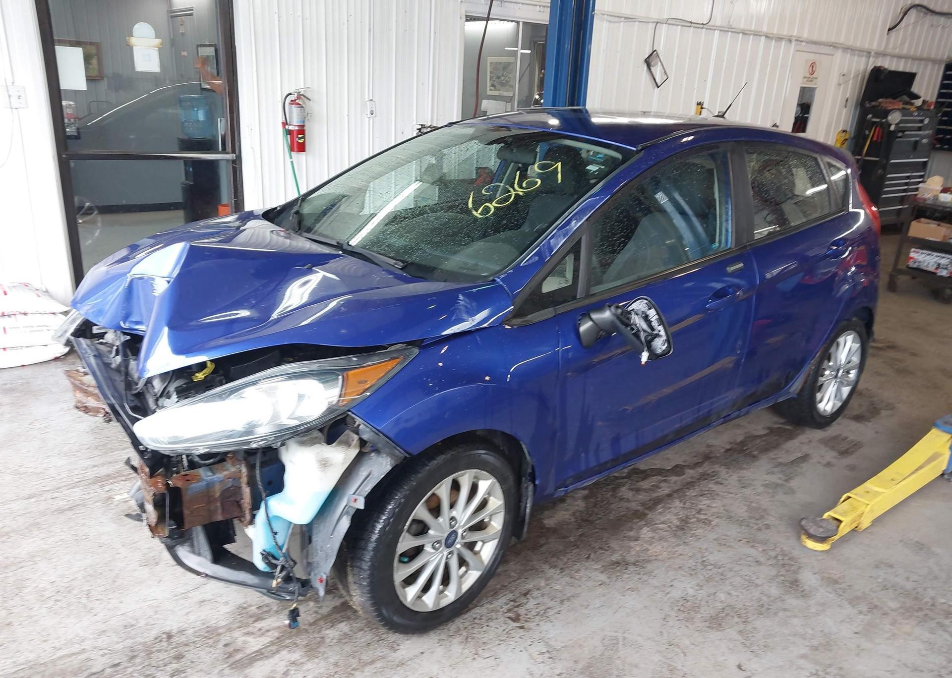 2014 FORD FIESTA SE
