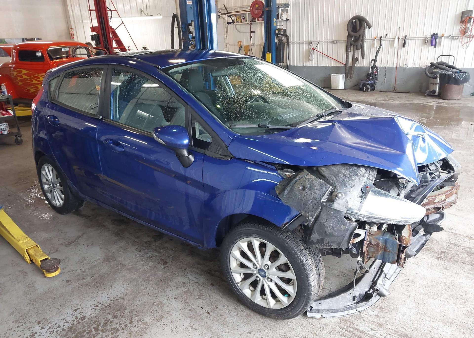 2014 FORD FIESTA SE