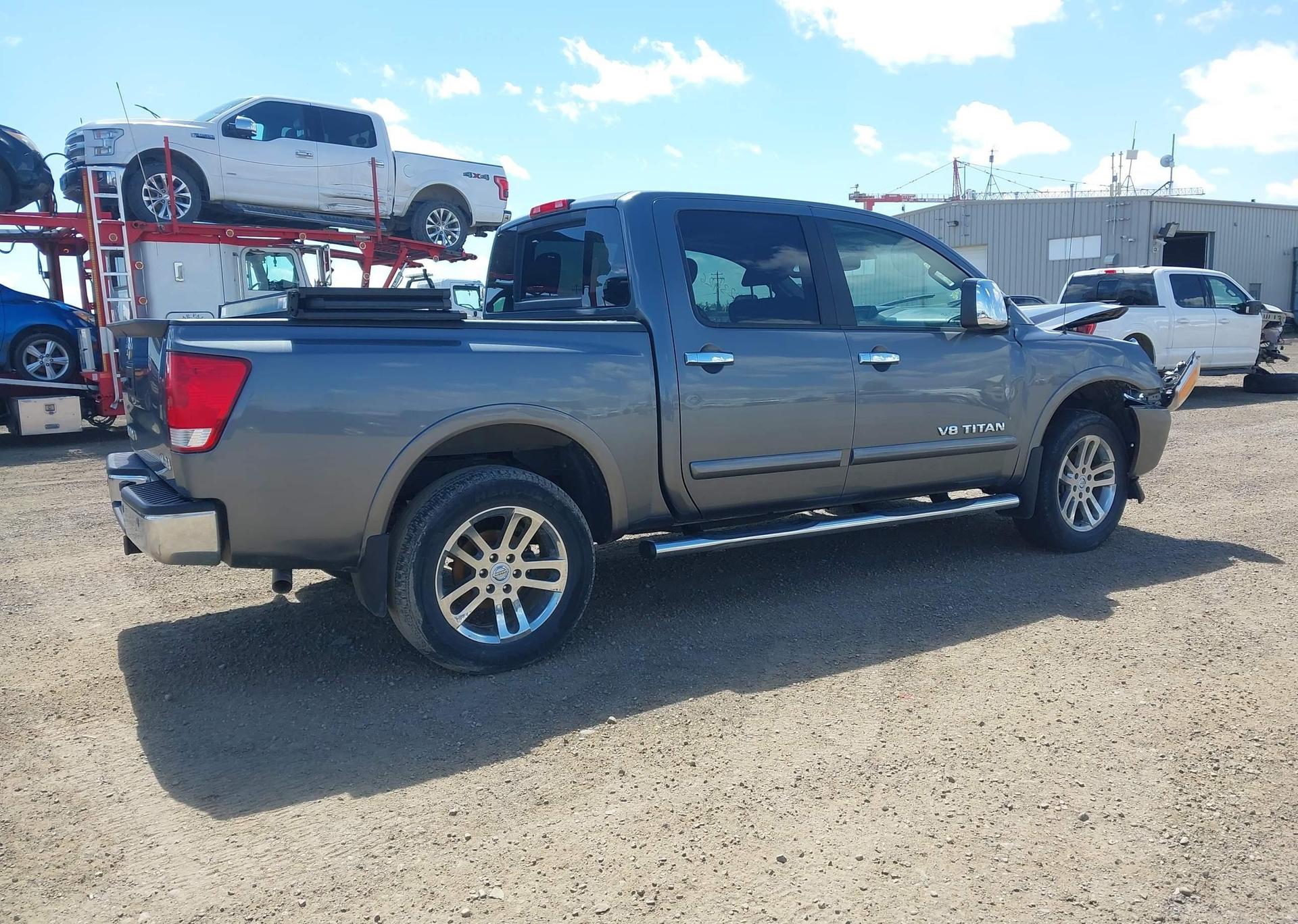 2014 NISSAN TITAN PRO-4X