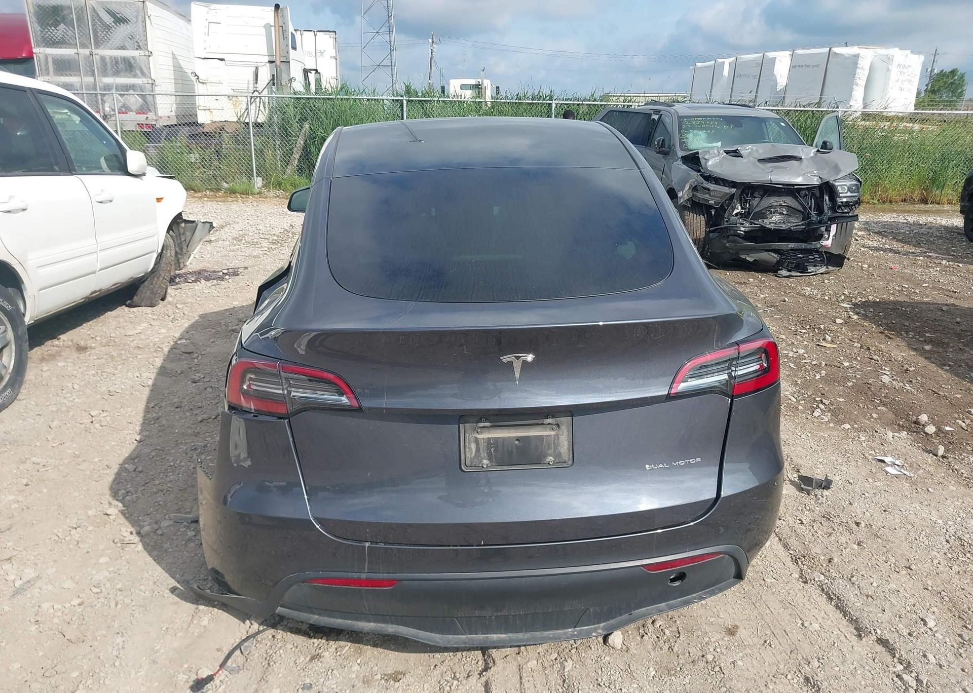 2023 TESLA MODEL Y LONG RANGE