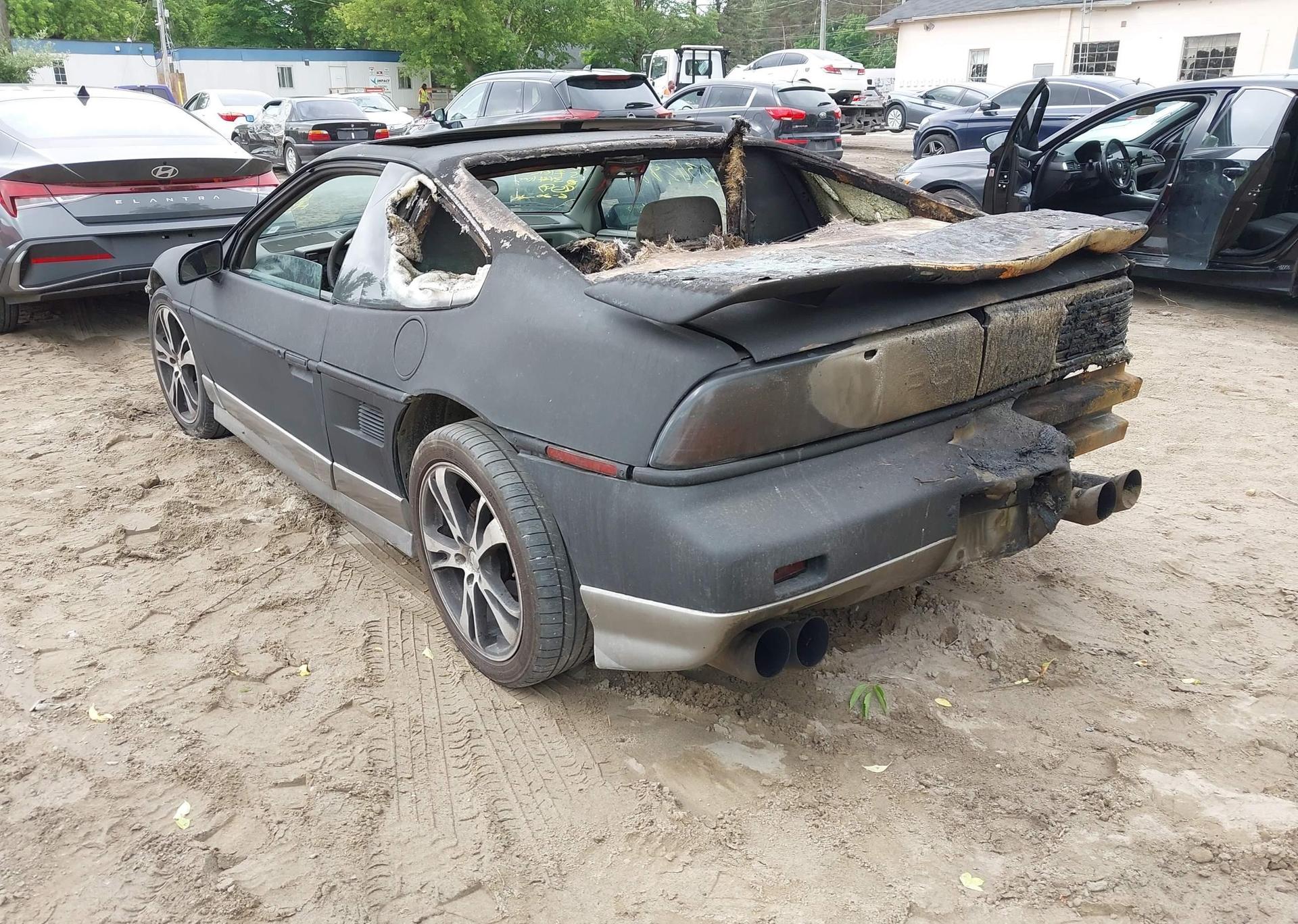 1985 PONTIAC FIERO