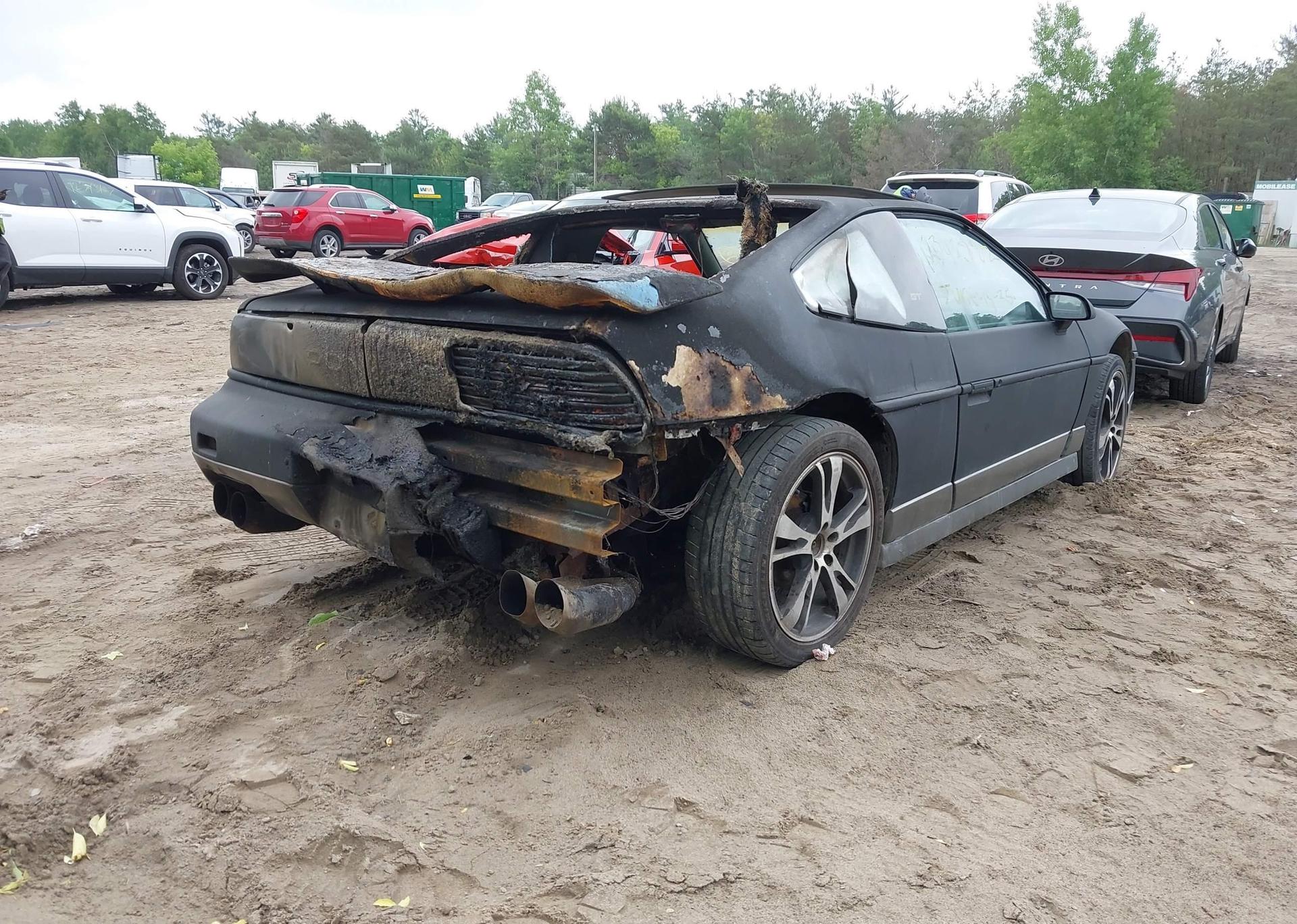 1985 PONTIAC FIERO