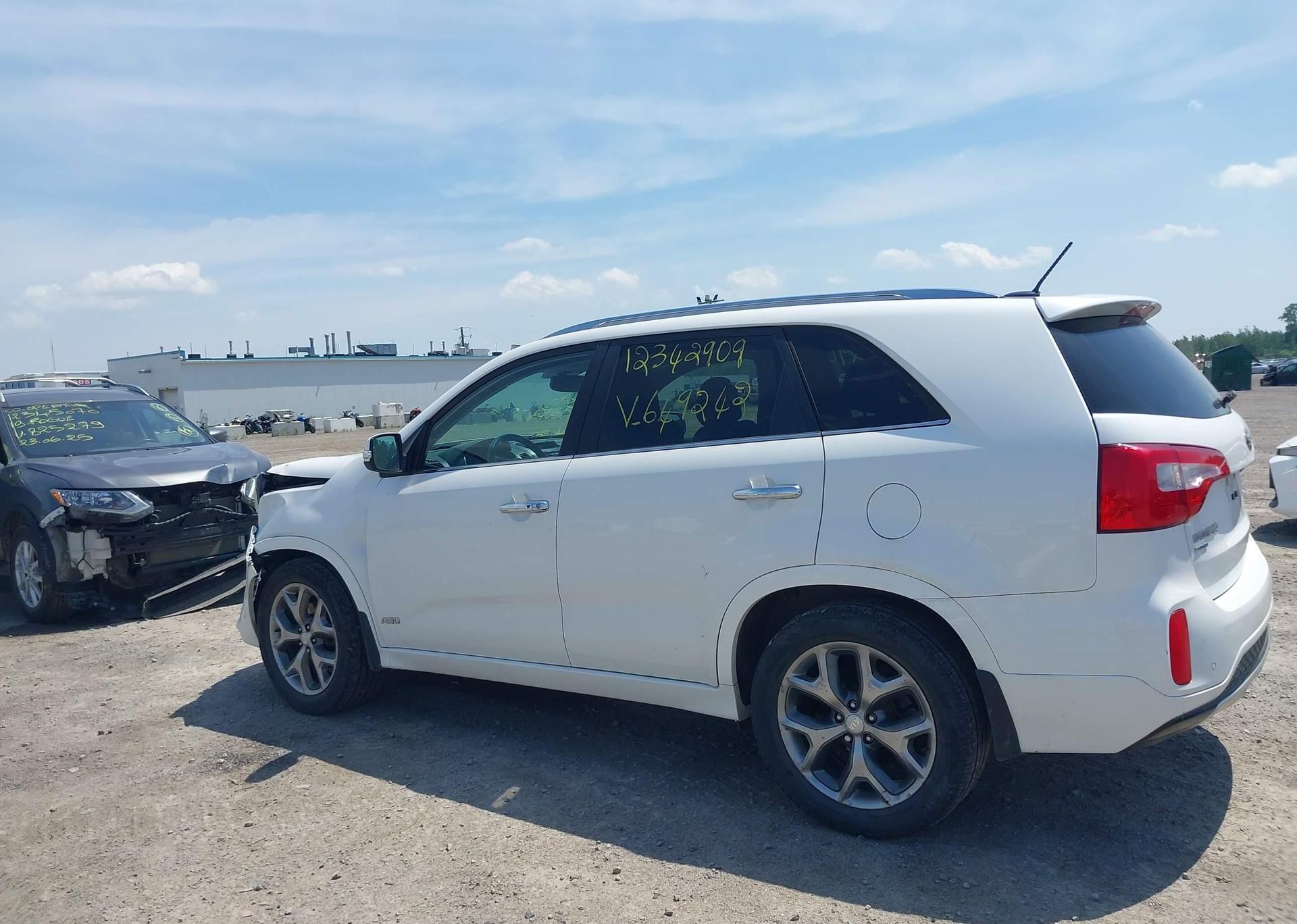 2015 KIA SORENTO