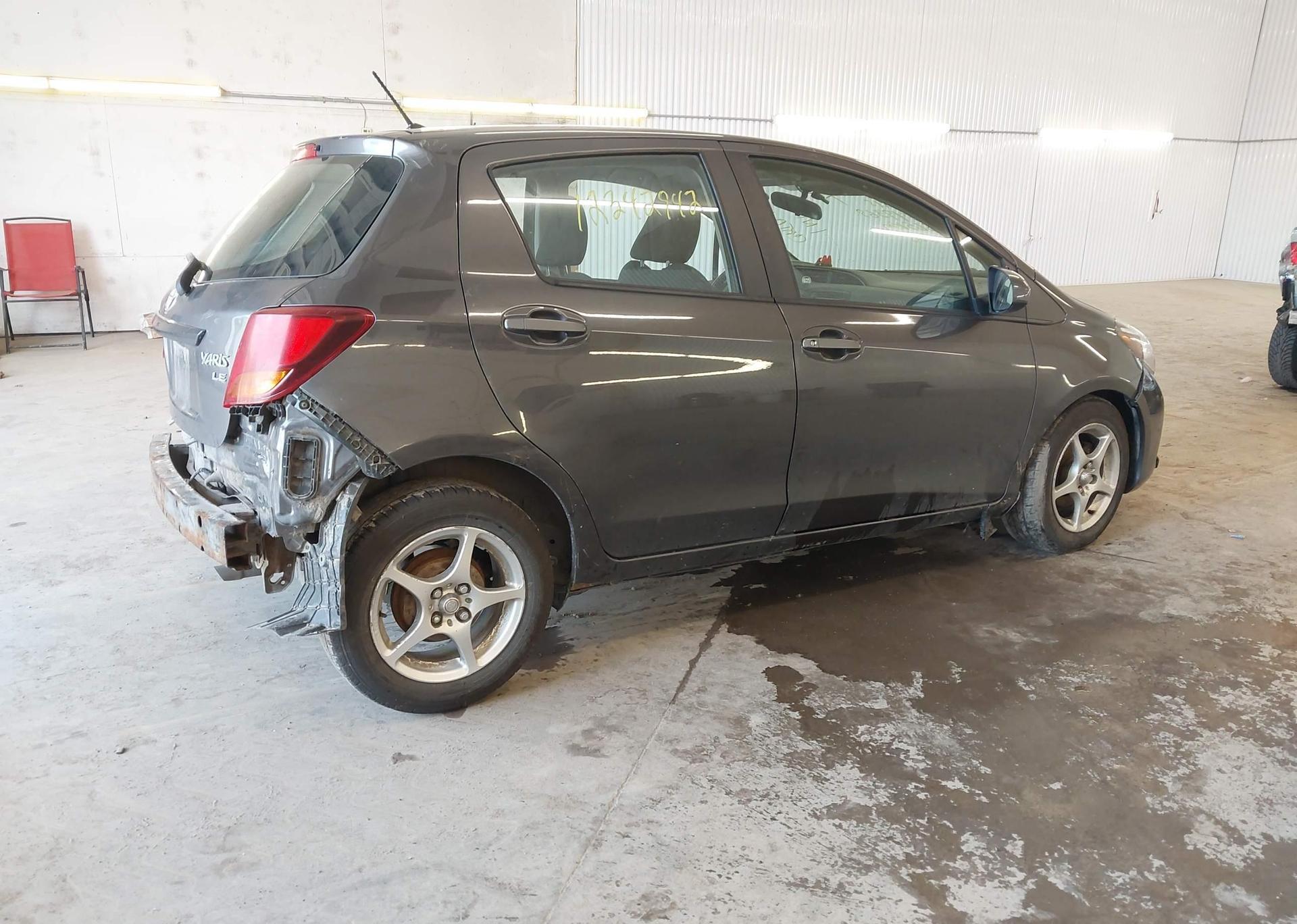 2015 TOYOTA YARIS