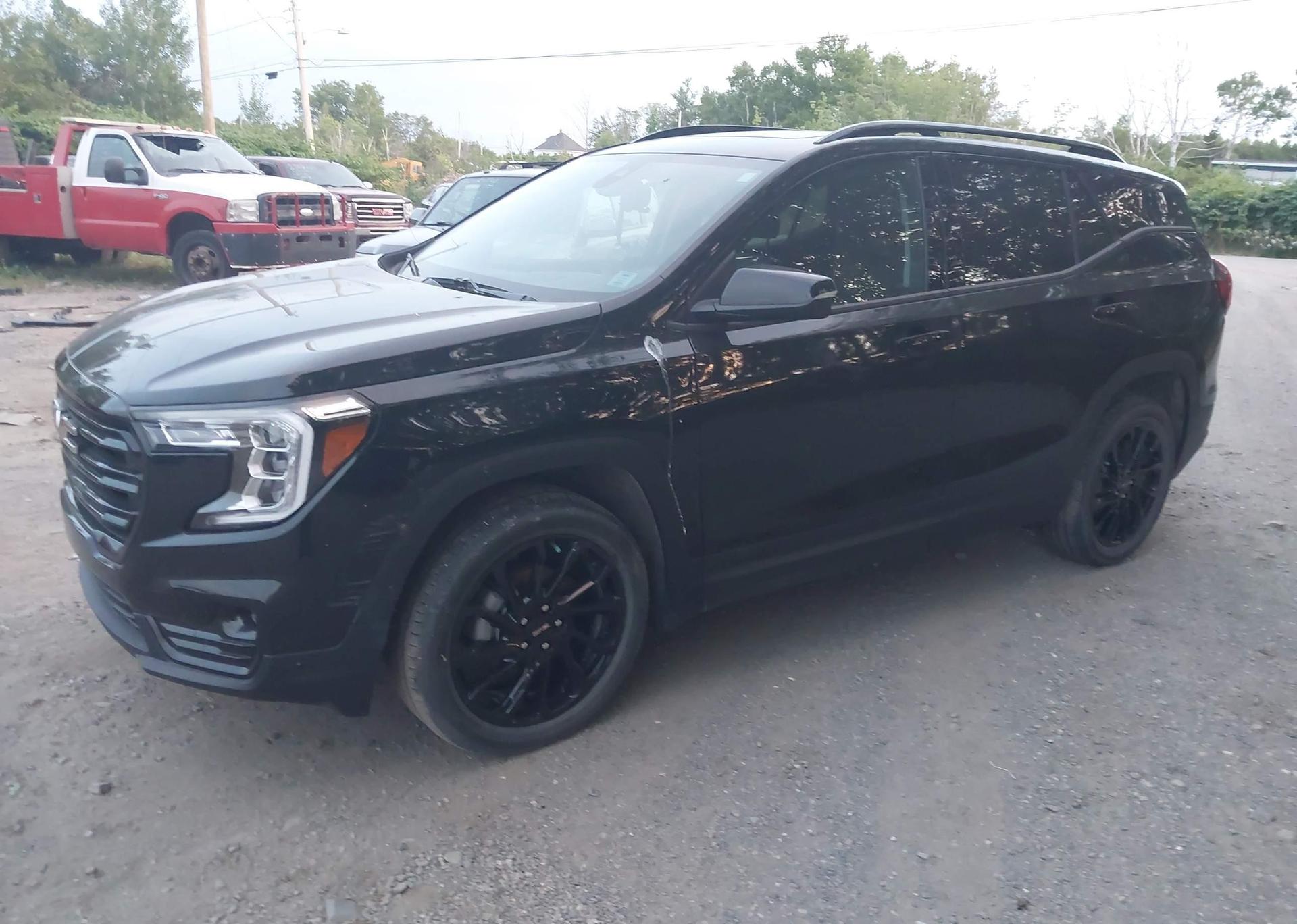 2023 GMC TERRAIN SLT