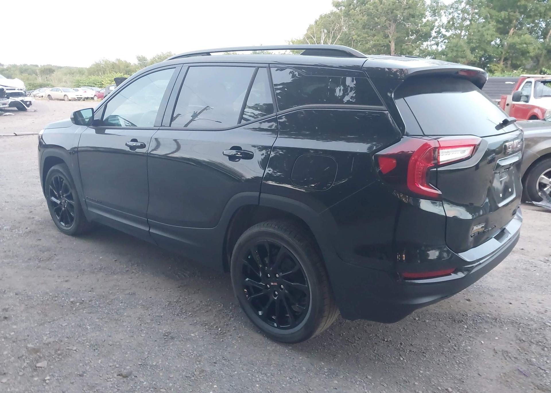 2023 GMC TERRAIN SLT