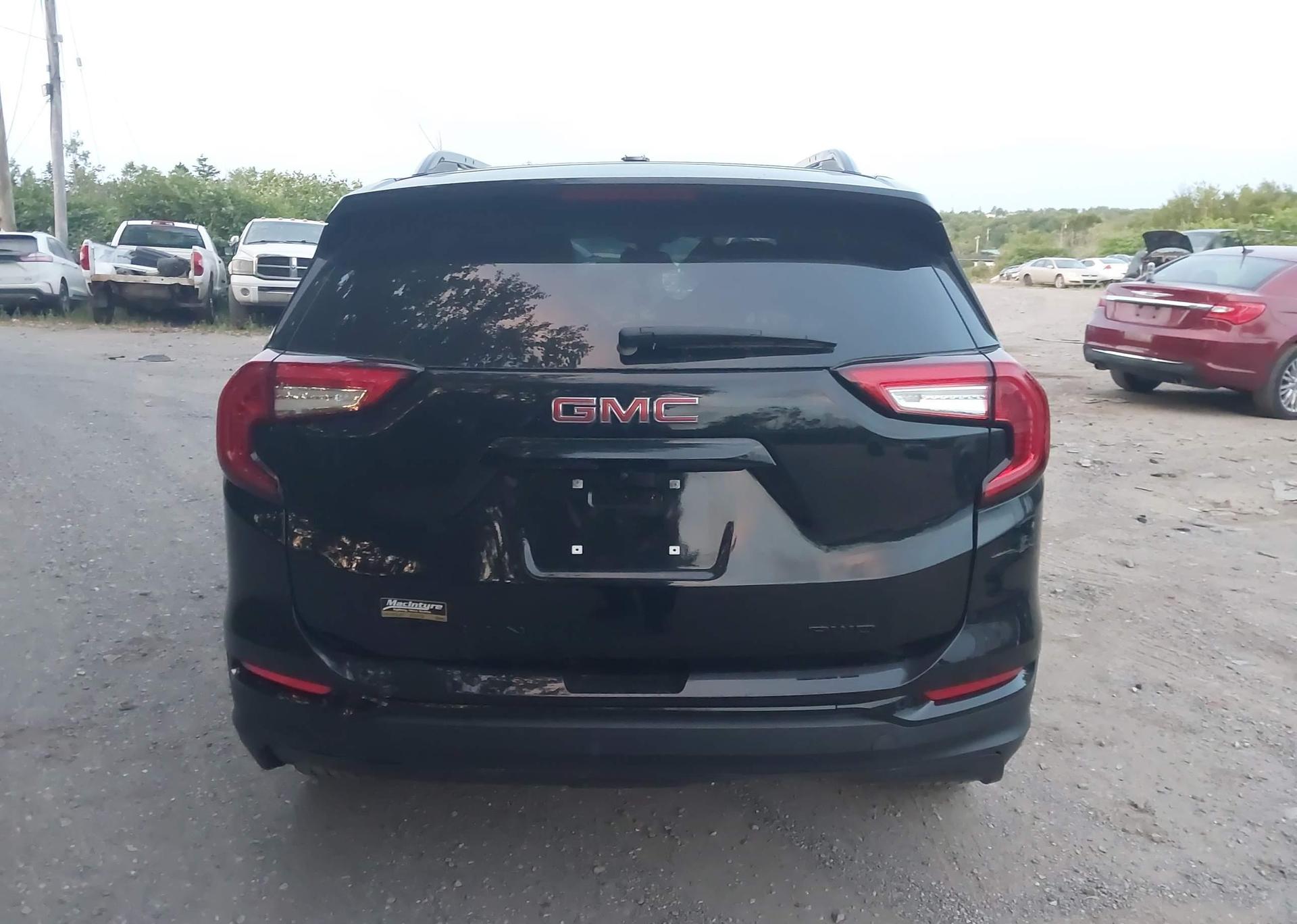 2023 GMC TERRAIN SLT