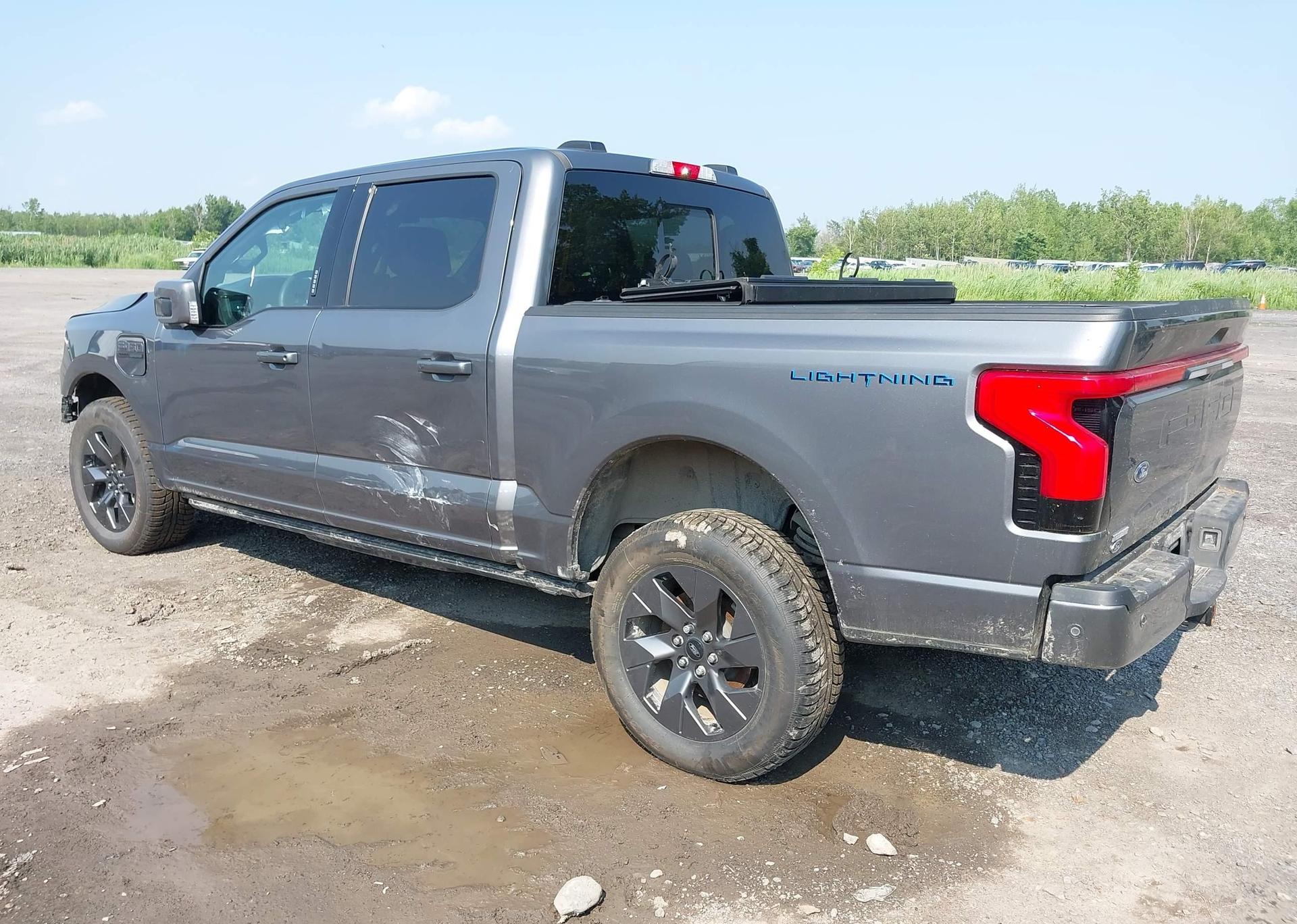 2023 FORD F-150 LIGHTNING LARIAT